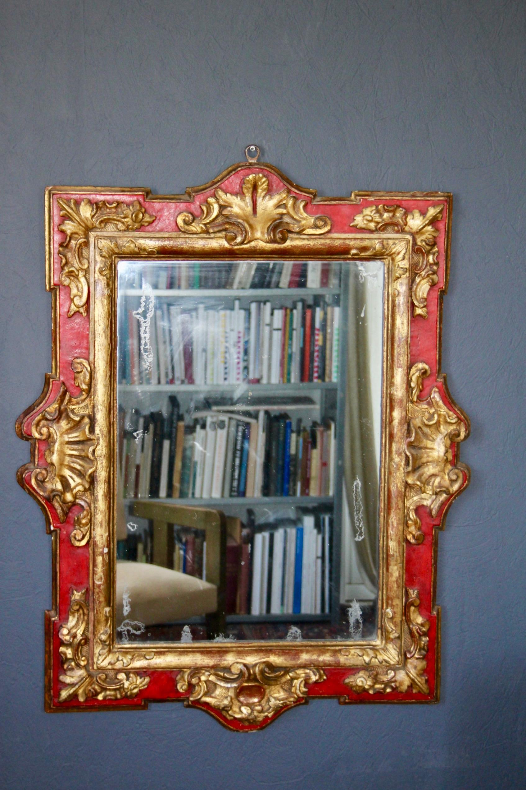 Miroir en bois de style Régence  en vente 1