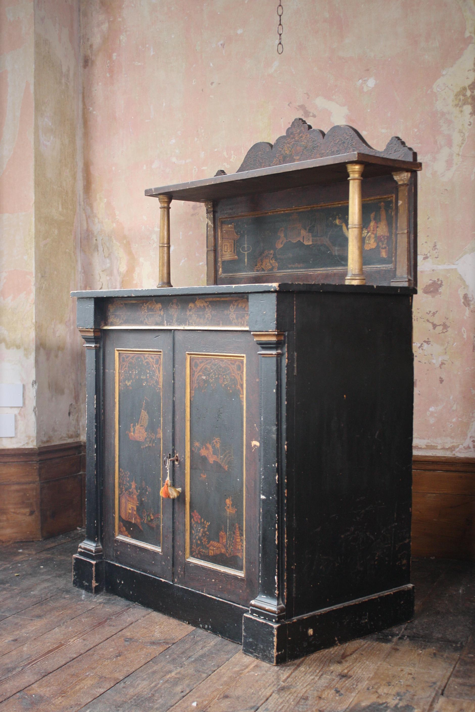 Regencia XIX Chinoiserie Casa de Campo Chiffonier Buffet Aparador Armario en venta 13