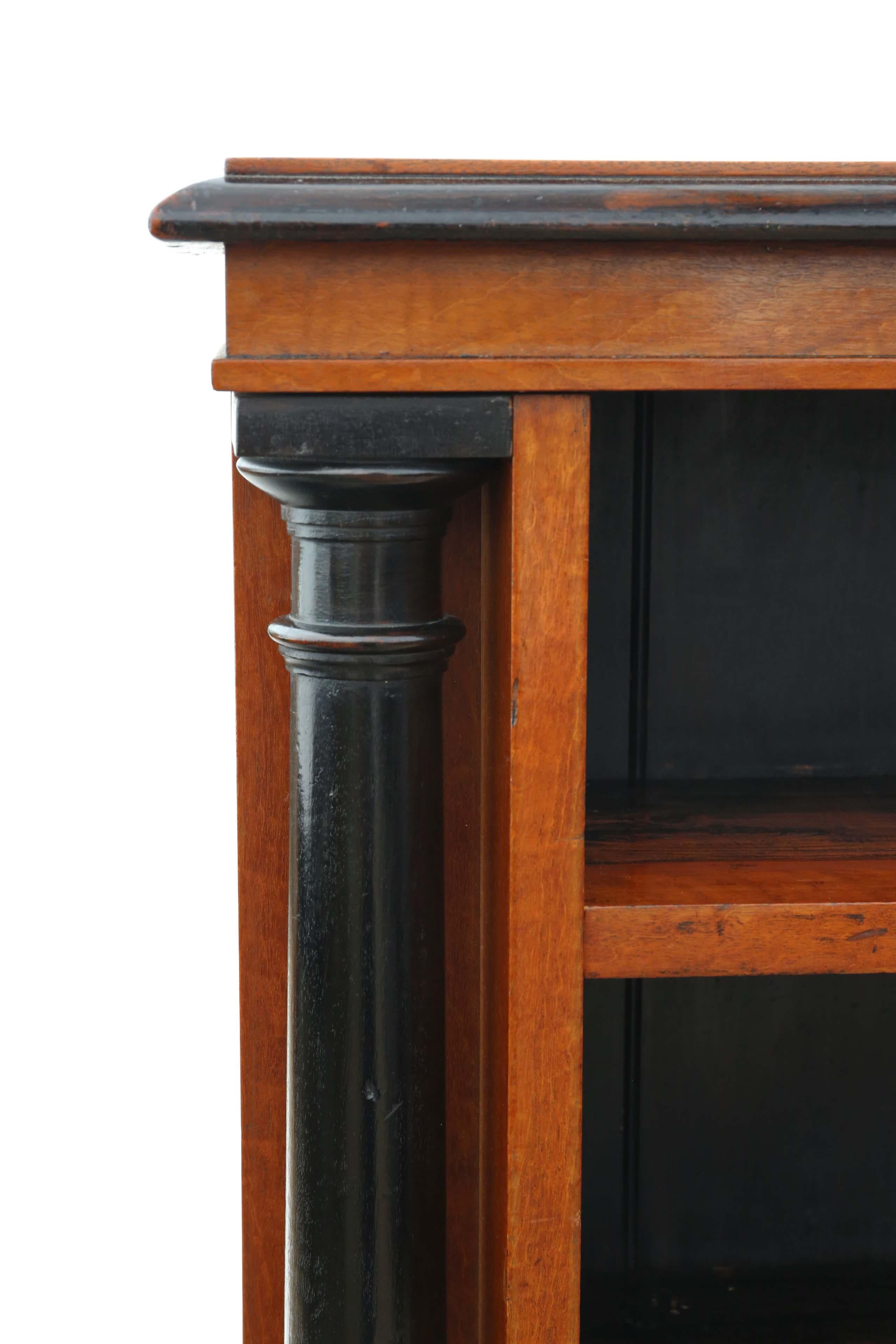 Satinwood Regency 19th Century Satin Walnut Adjustable Bookcase
