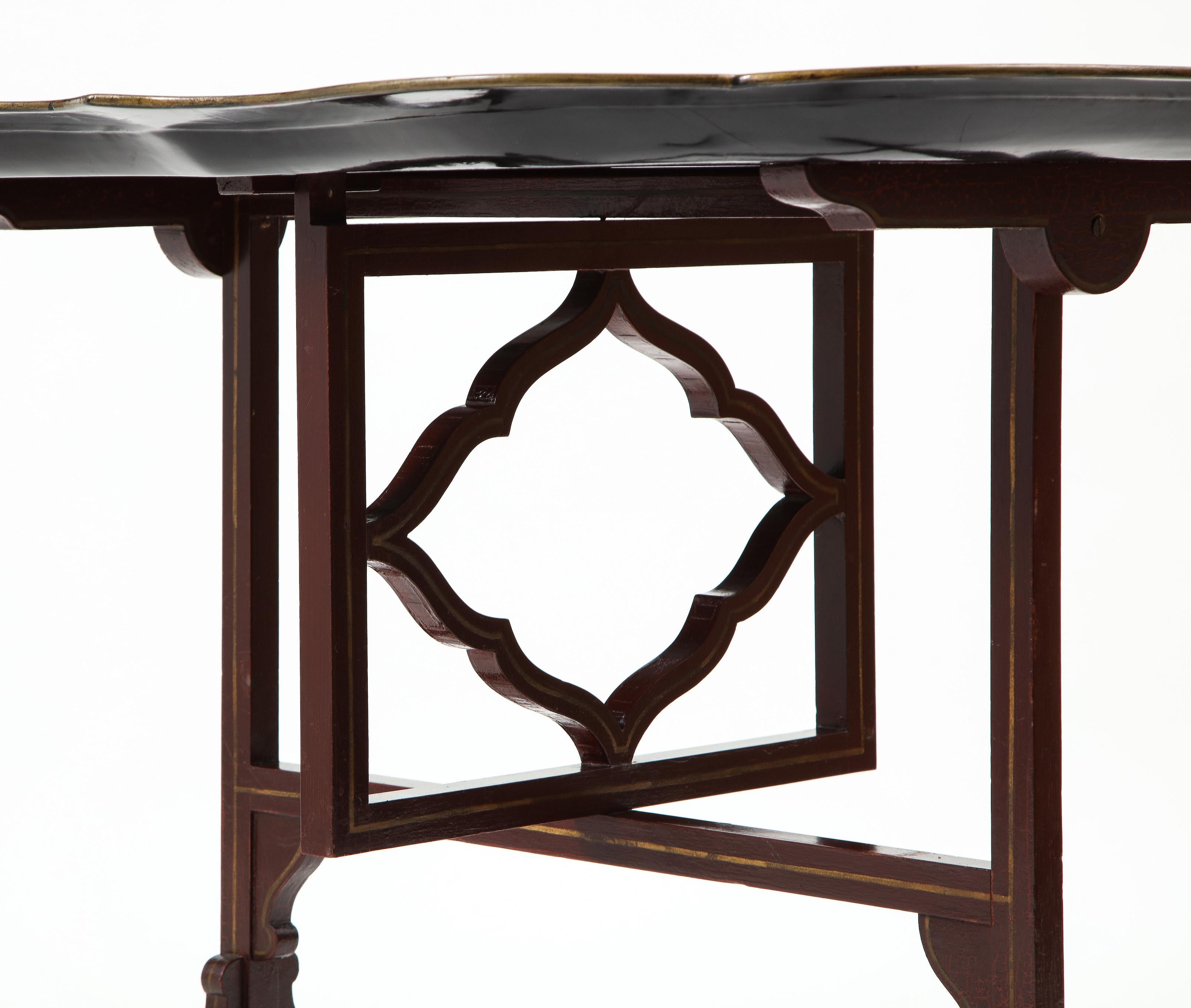 Regency Aubergine Lacquer Tray Table In Good Condition For Sale In New York, NY