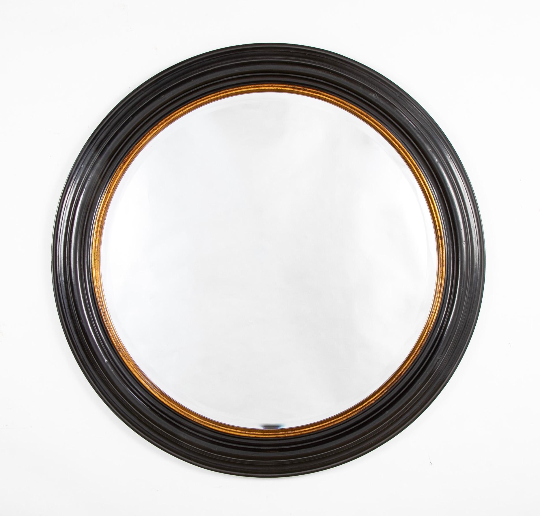 English Regency Black Lacquer And Gilt Round Mirror With Beveled Glass, Large Scale For Sale