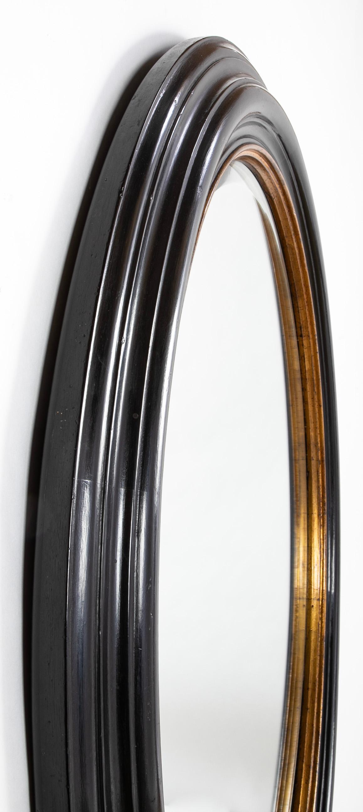 Regency Schwarzer Lack und vergoldeter runder Spiegel mit abgeschrägtem Glas, großformatig 1