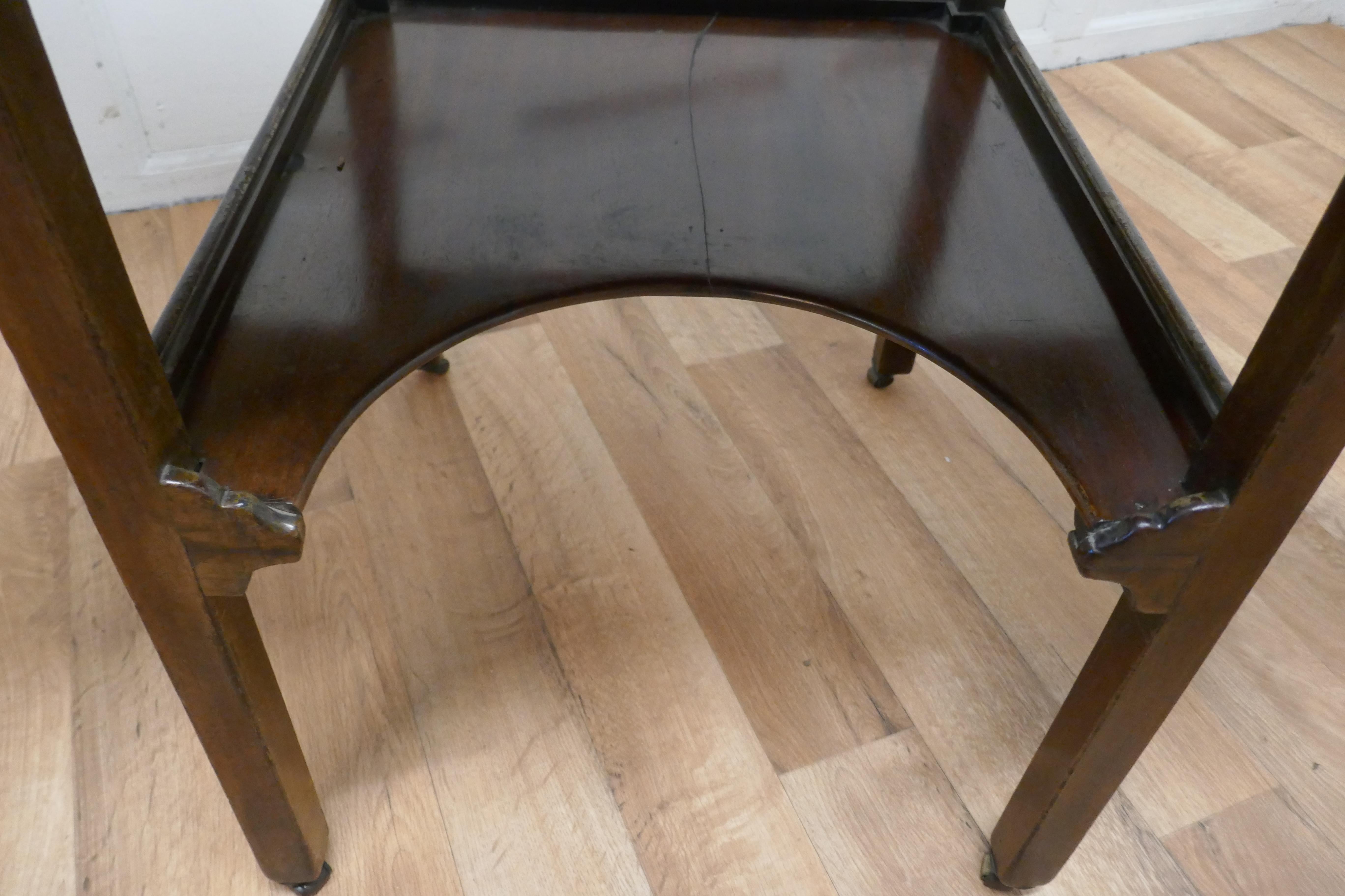 Regency Bonheur de Jour oder Damen-Schreibtisch im Zustand „Gut“ im Angebot in Godshill, Isle of Wight