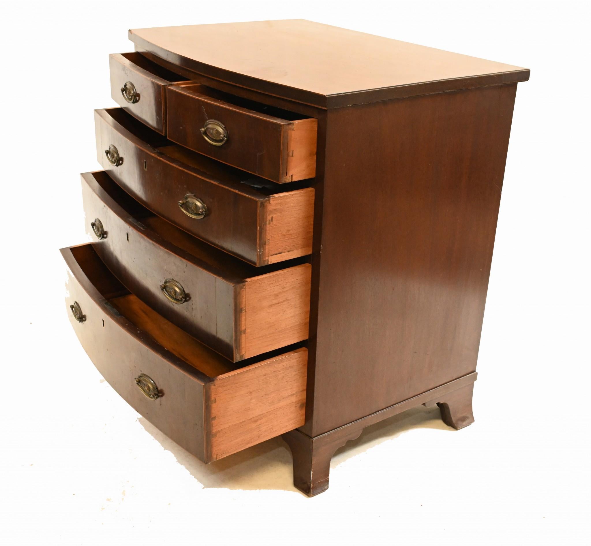 Early 19th Century Regency Bow Front Chest Drawers Mahogany 1810 For Sale