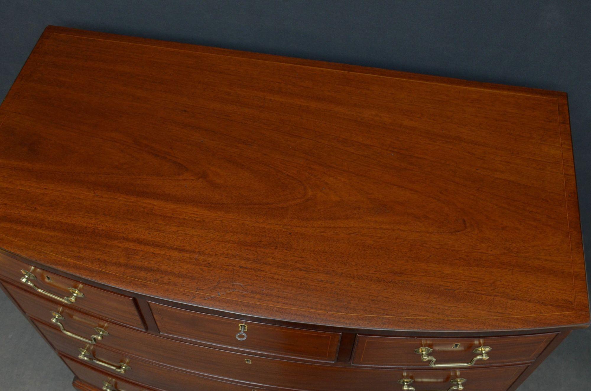 English Regency Bowfronted Mahogany Chest of Drawers For Sale