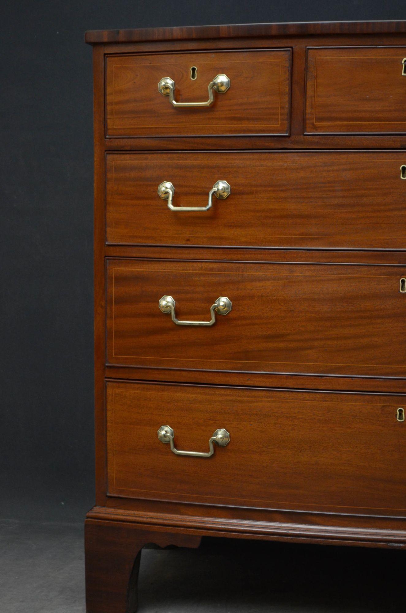 Regency Bowfronted Mahogany Chest of Drawers For Sale 1