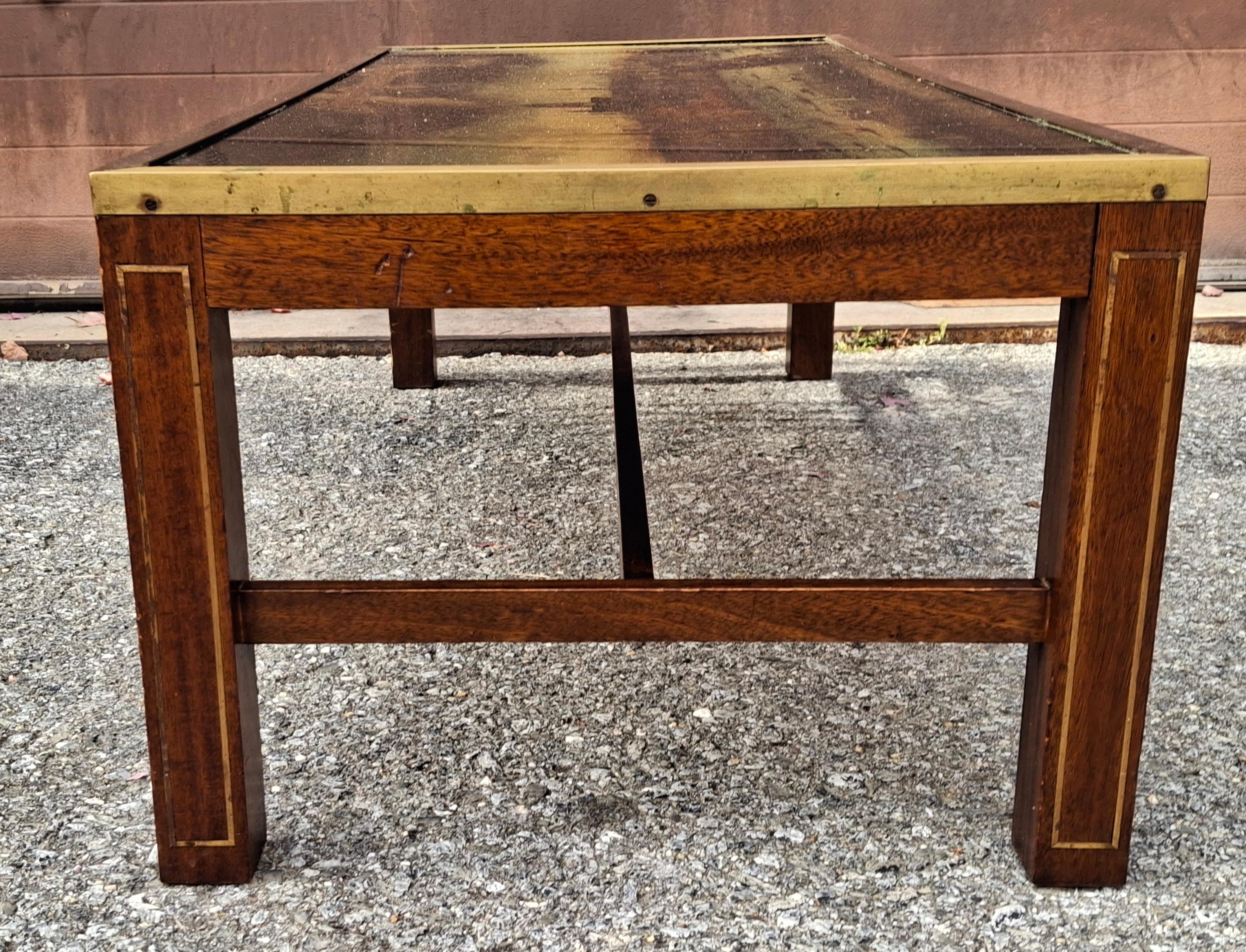 Table basse de style Régence en acajou incrusté de laiton, avec plan de Londres imprimé, Circa 1930 en vente 6