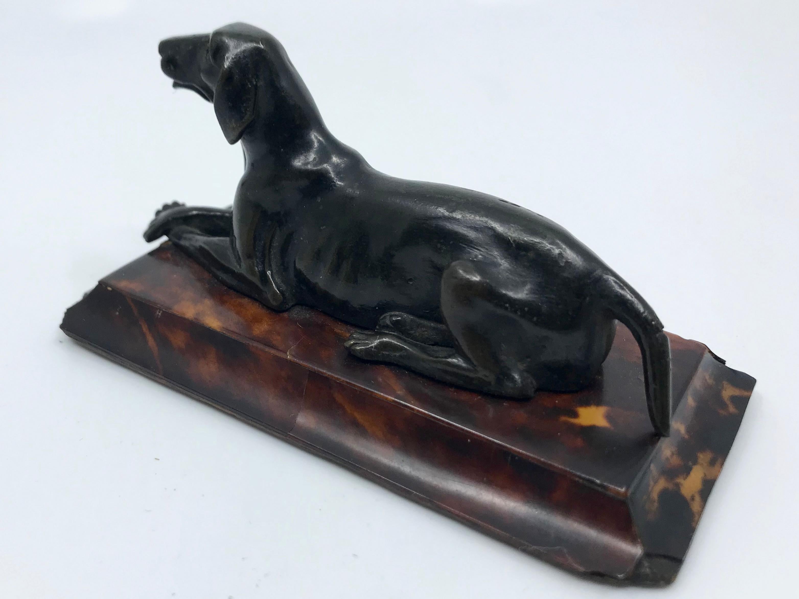 Regency Bronze Hound Dog Sculpture on Tortoiseshell Base In Good Condition For Sale In New York, NY