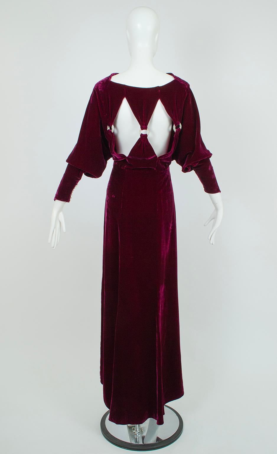 Regency Burgundy Silk Velvet Jeweled Cutout Back Bias Gown with Train – M, 1930s For Sale 2
