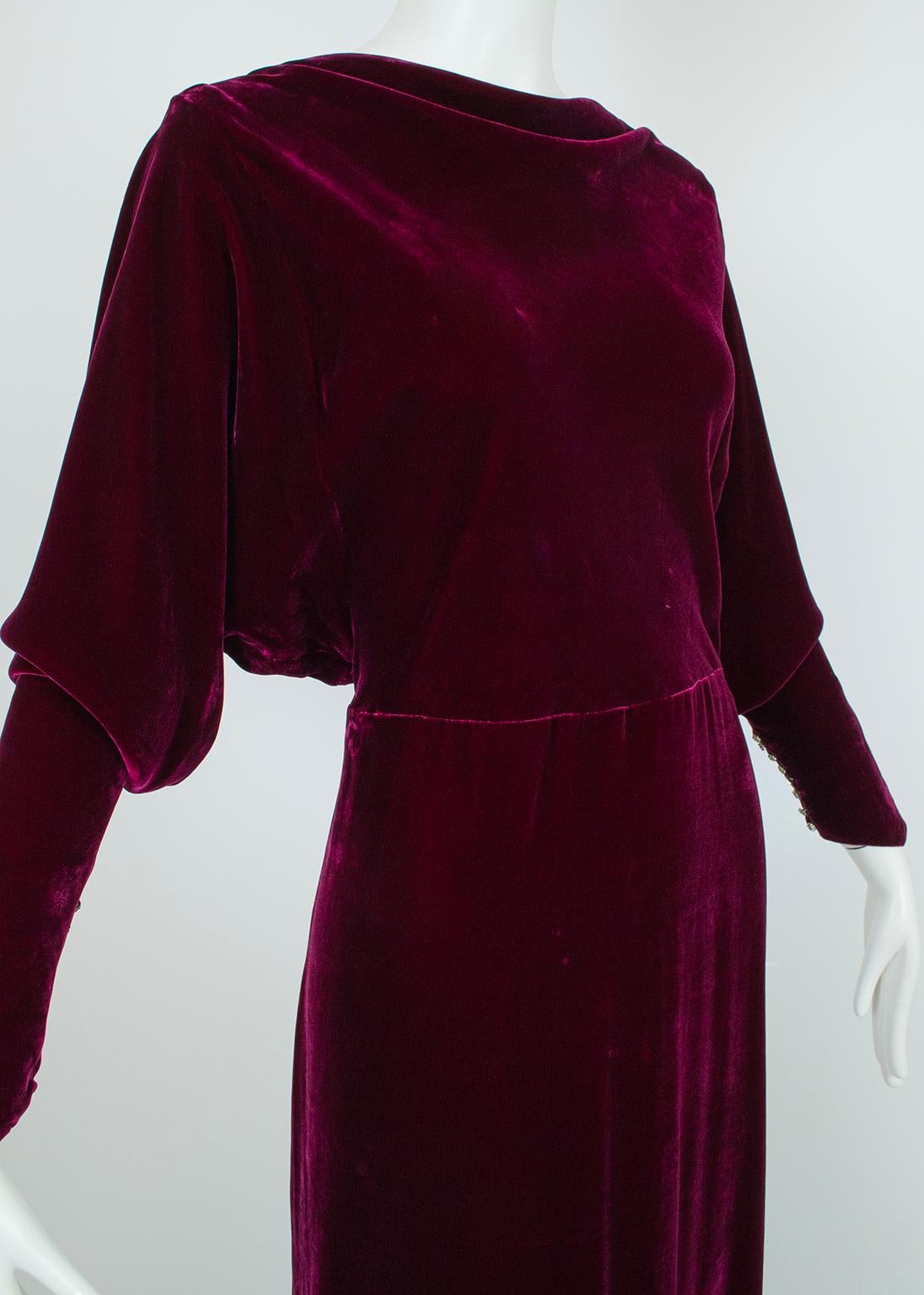 Regency Burgundy Silk Velvet Jeweled Cutout Back Bias Gown with Train – M, 1930s For Sale 3
