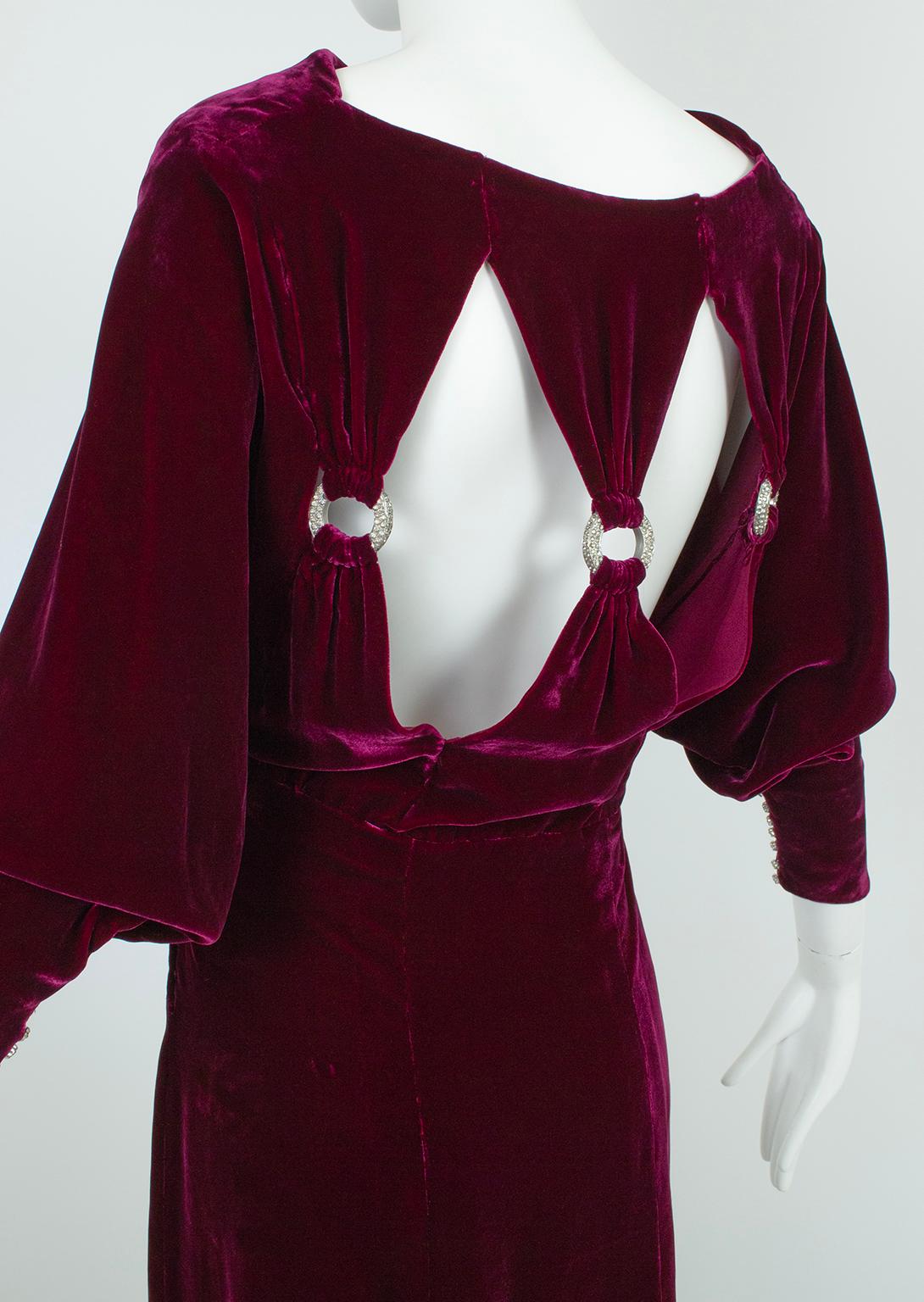 Regency Burgundy Silk Velvet Jeweled Cutout Back Bias Gown with Train – M, 1930s For Sale 4