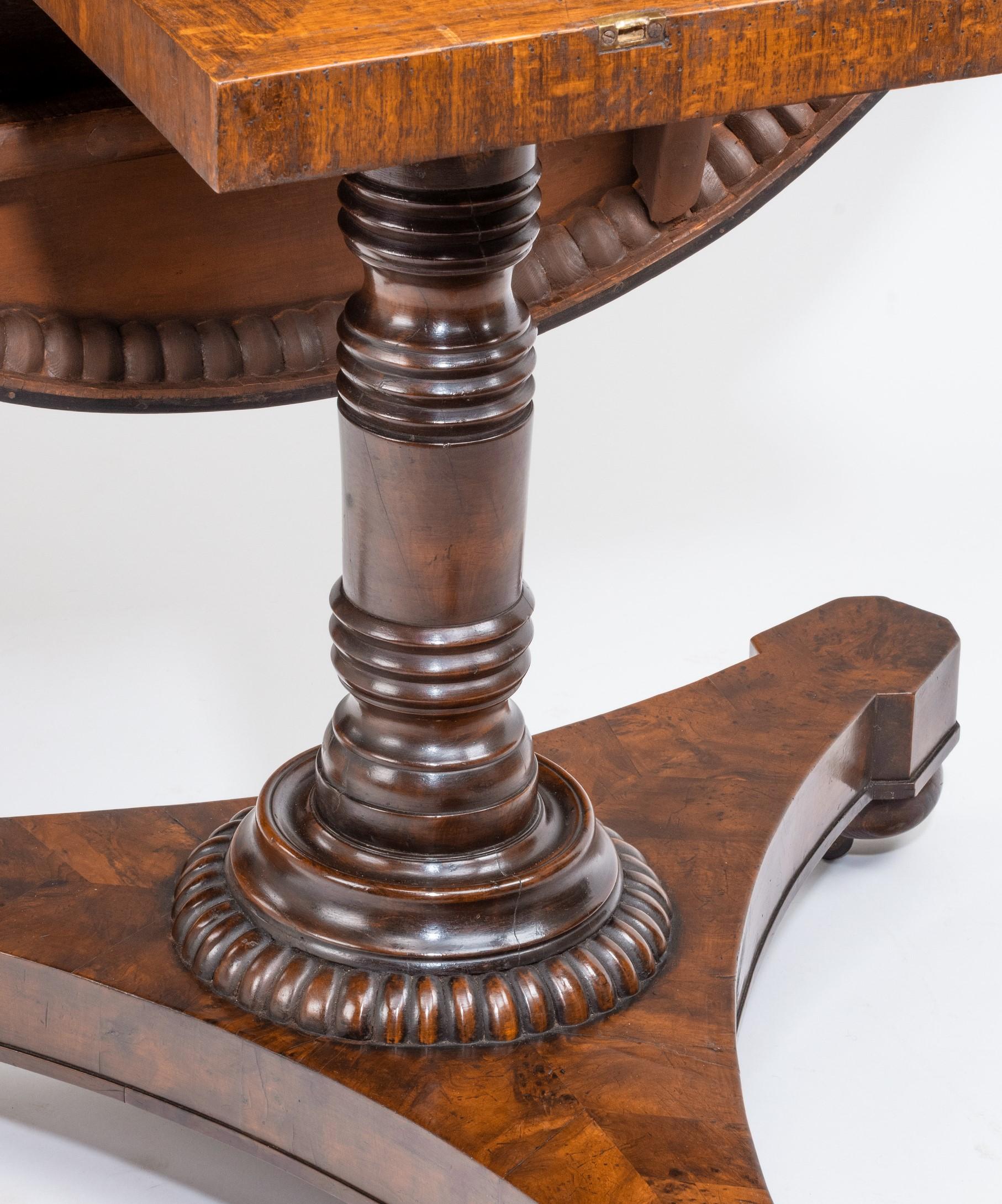 Regency Burr Yew Veneered Centre Table In Good Condition For Sale In London, GB