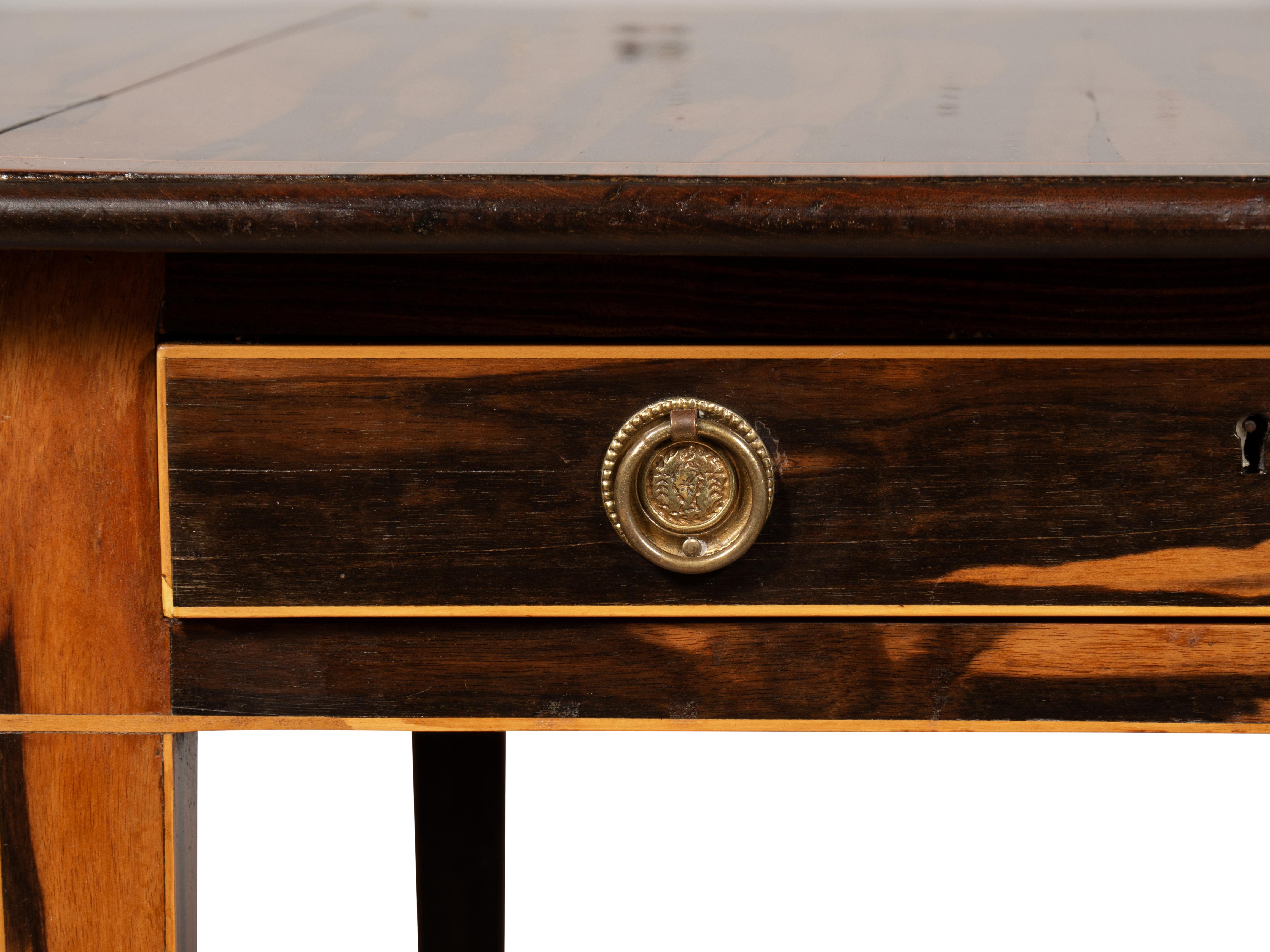 Mesa Regency Calamander Pembroke en venta 3