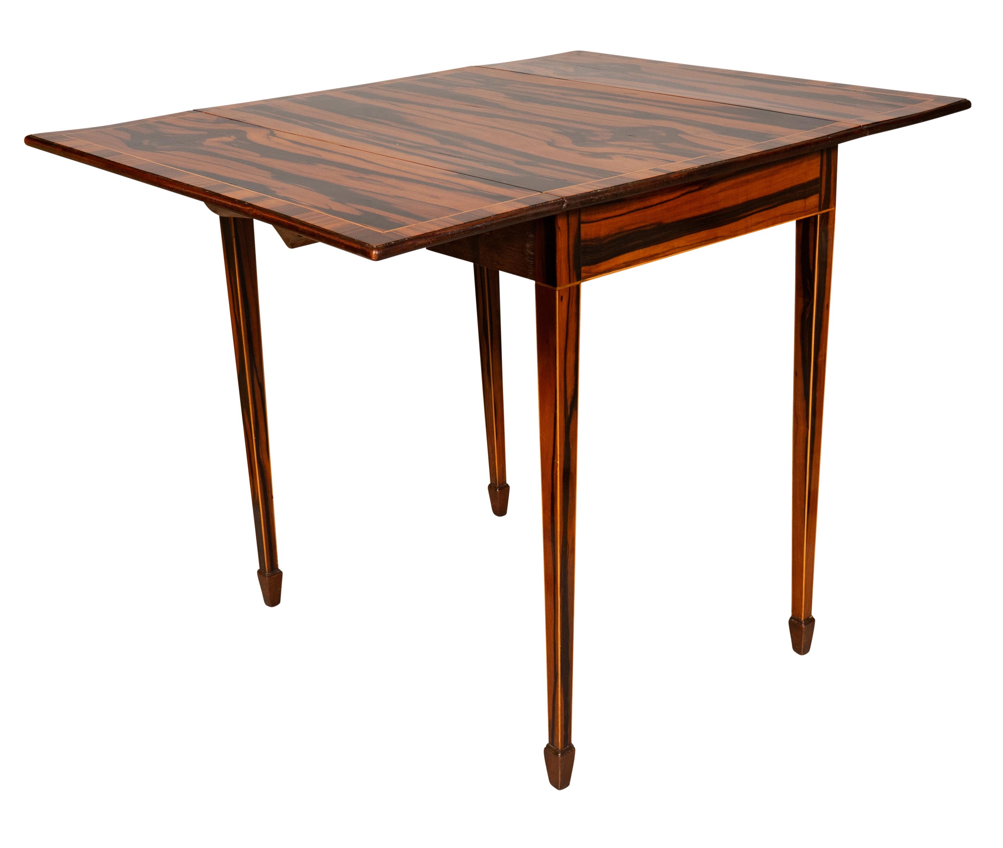 Mesa Regency Calamander Pembroke Regencia en venta