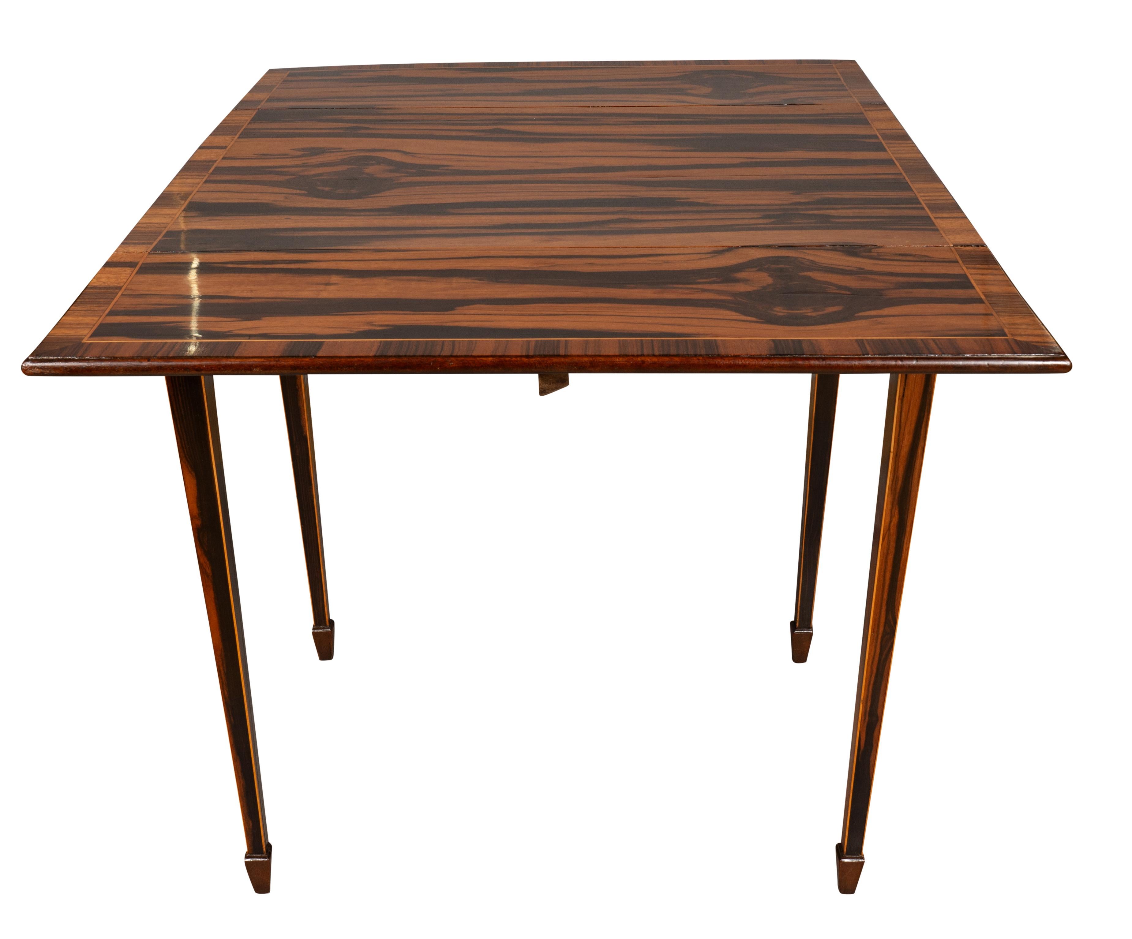 Mesa Regency Calamander Pembroke principios del siglo XIX en venta
