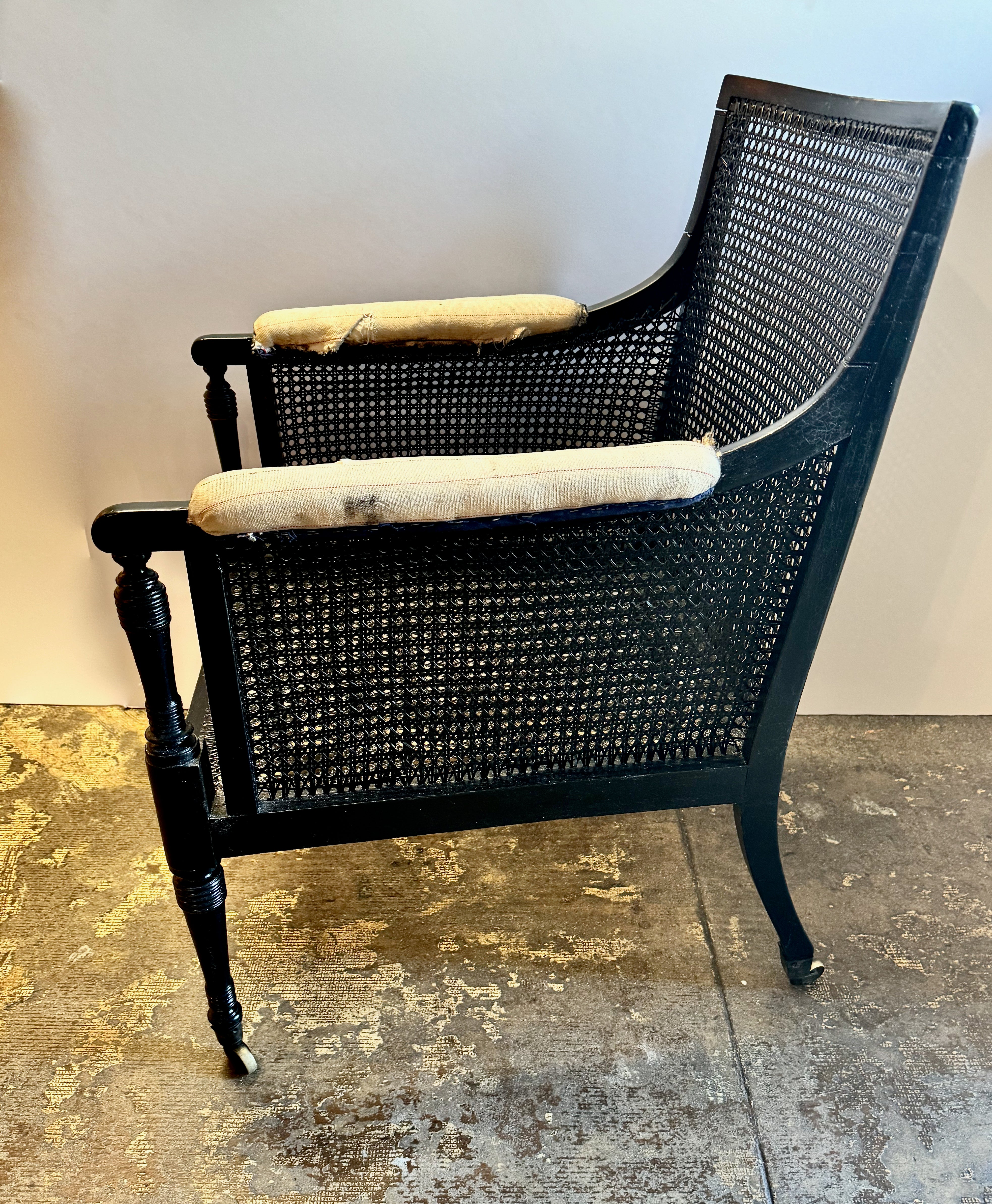Regency Caned Library Chair, c. 1800-1810 Bon état - En vente à Pasadena, CA