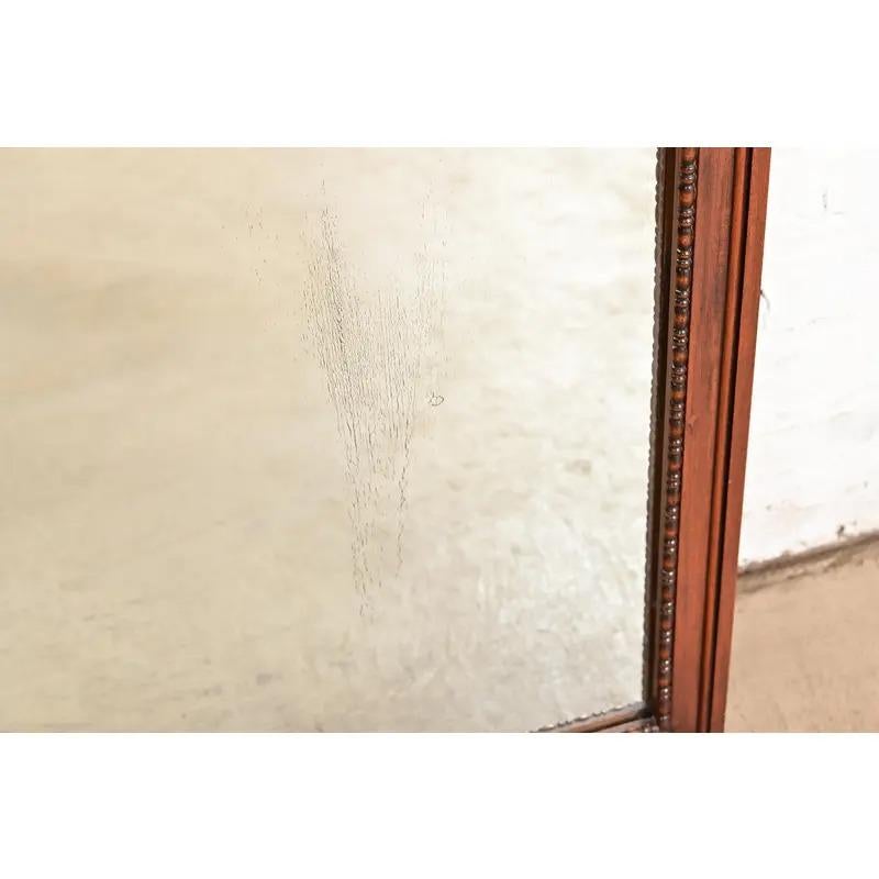 Regency Carved Mahogany Wall Mirror by West Michigan Furniture Co., Circa 1940s For Sale 4