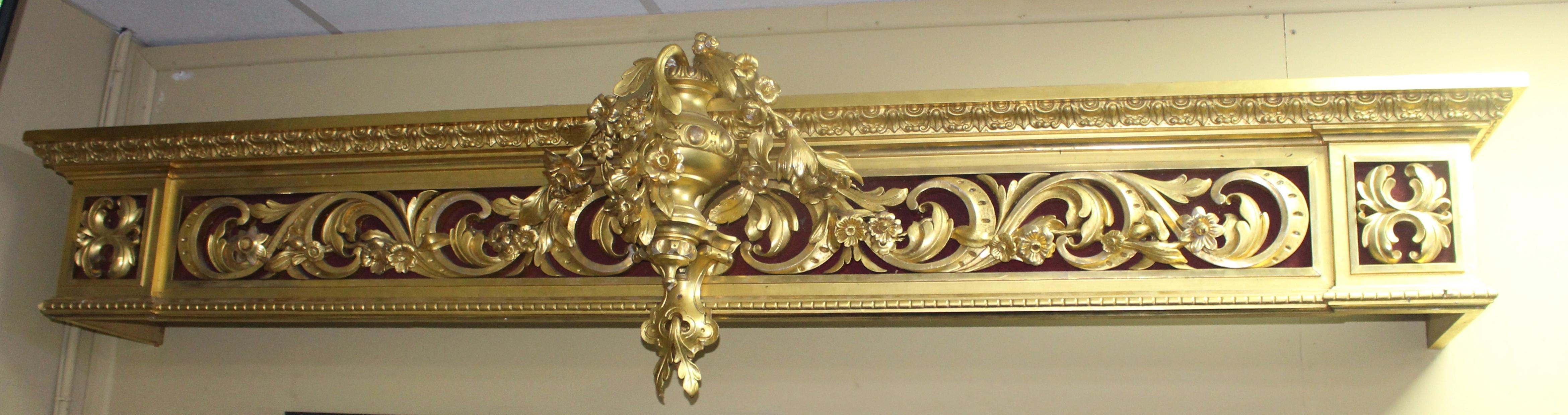 Schabracke aus geschnitztem Regency-Holz von D.J. McLauchlan im Zustand „Gut“ im Angebot in Worcester, GB