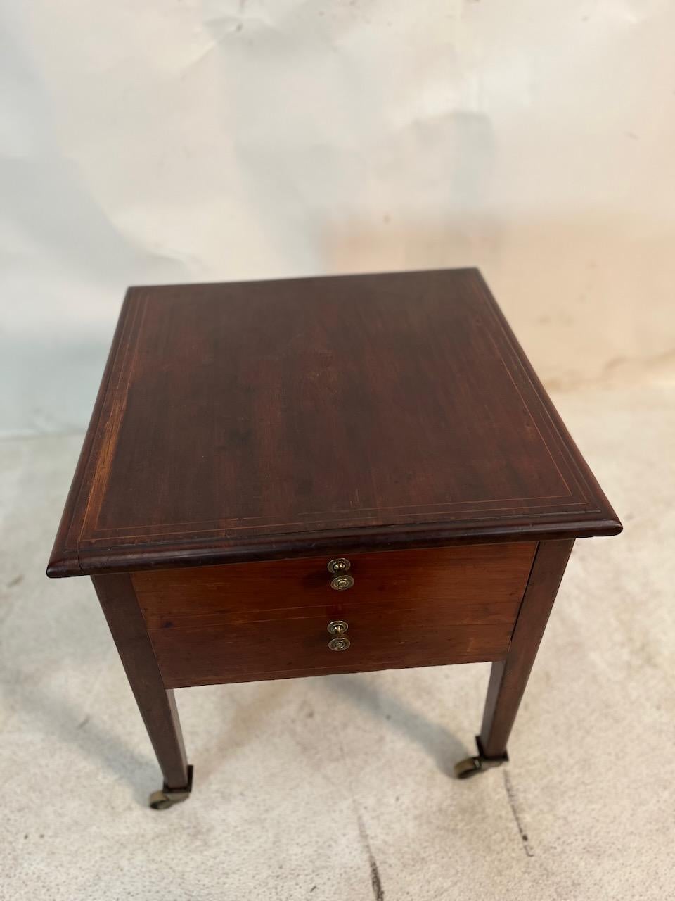 Inglese Celleretta Regency - Rotelle originali in ottone in vendita