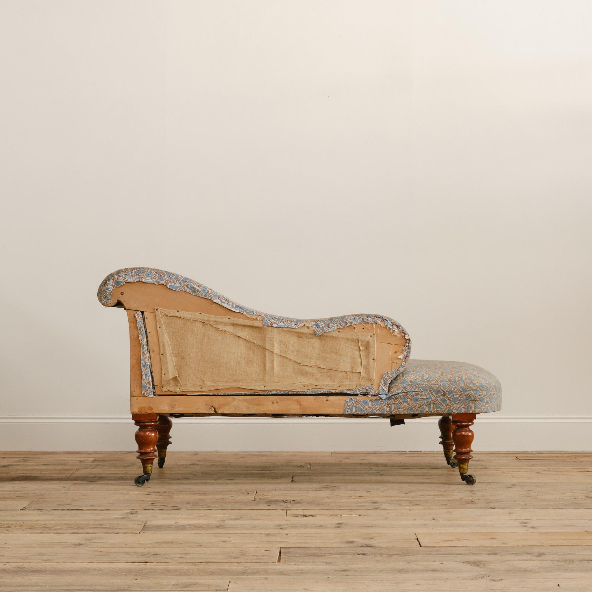 Beech Regency Chaise Longue in Original Fabric