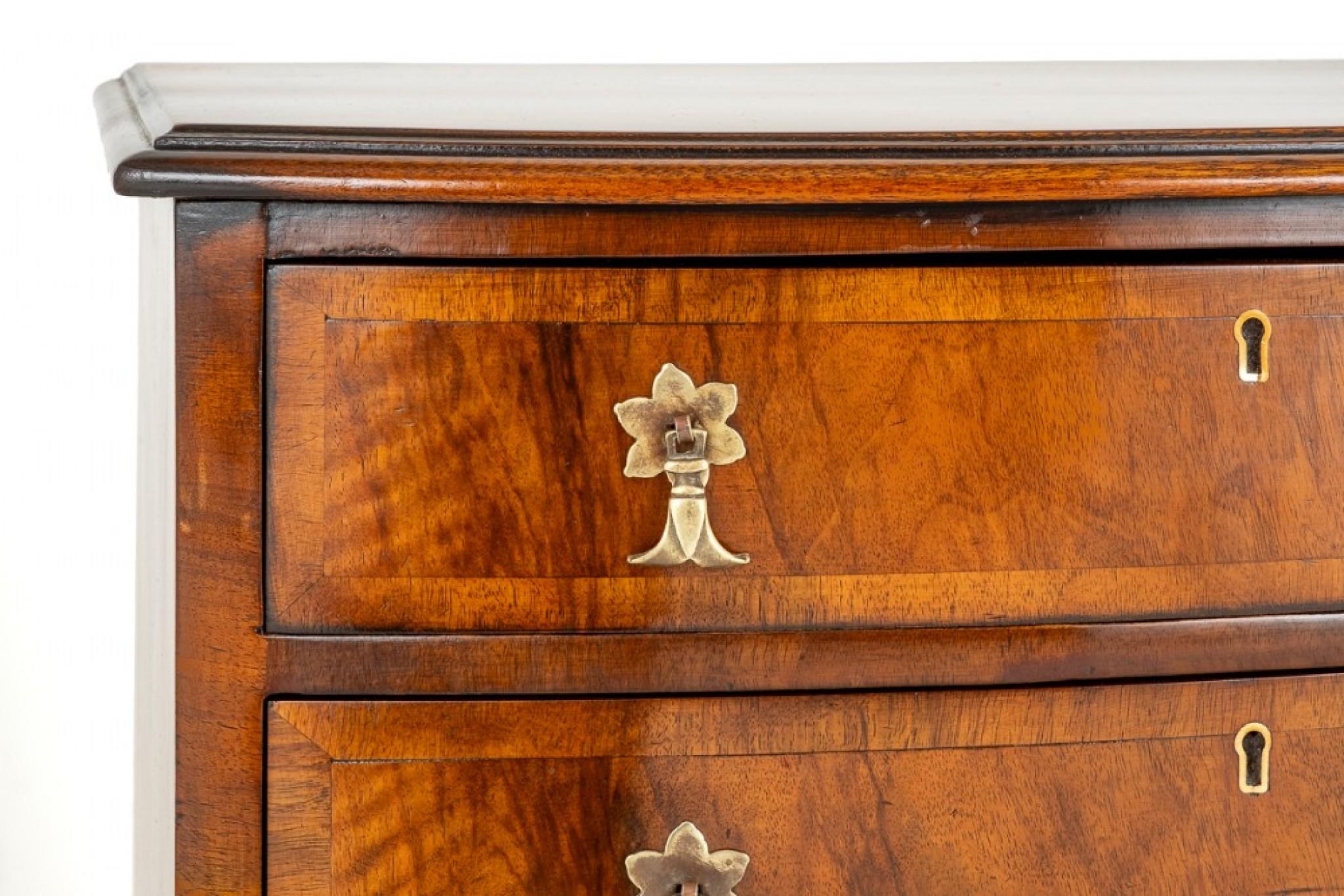 Early 20th Century Regency Chest Drawers Bow Front For Sale