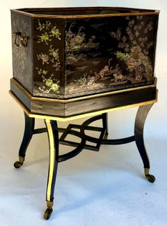 Regency Chinese Export Black Lacquer Jardinière Mother-of-Pearl Inlay Circa 1810