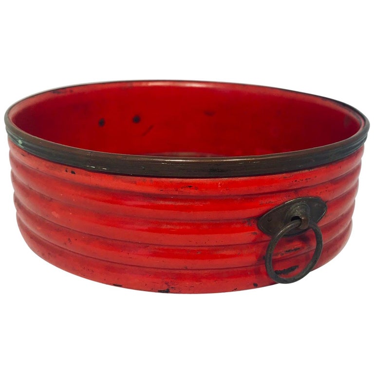 Coaster in Cinnabar Red Lacquer,  English Regency Early 19th c. For Sale