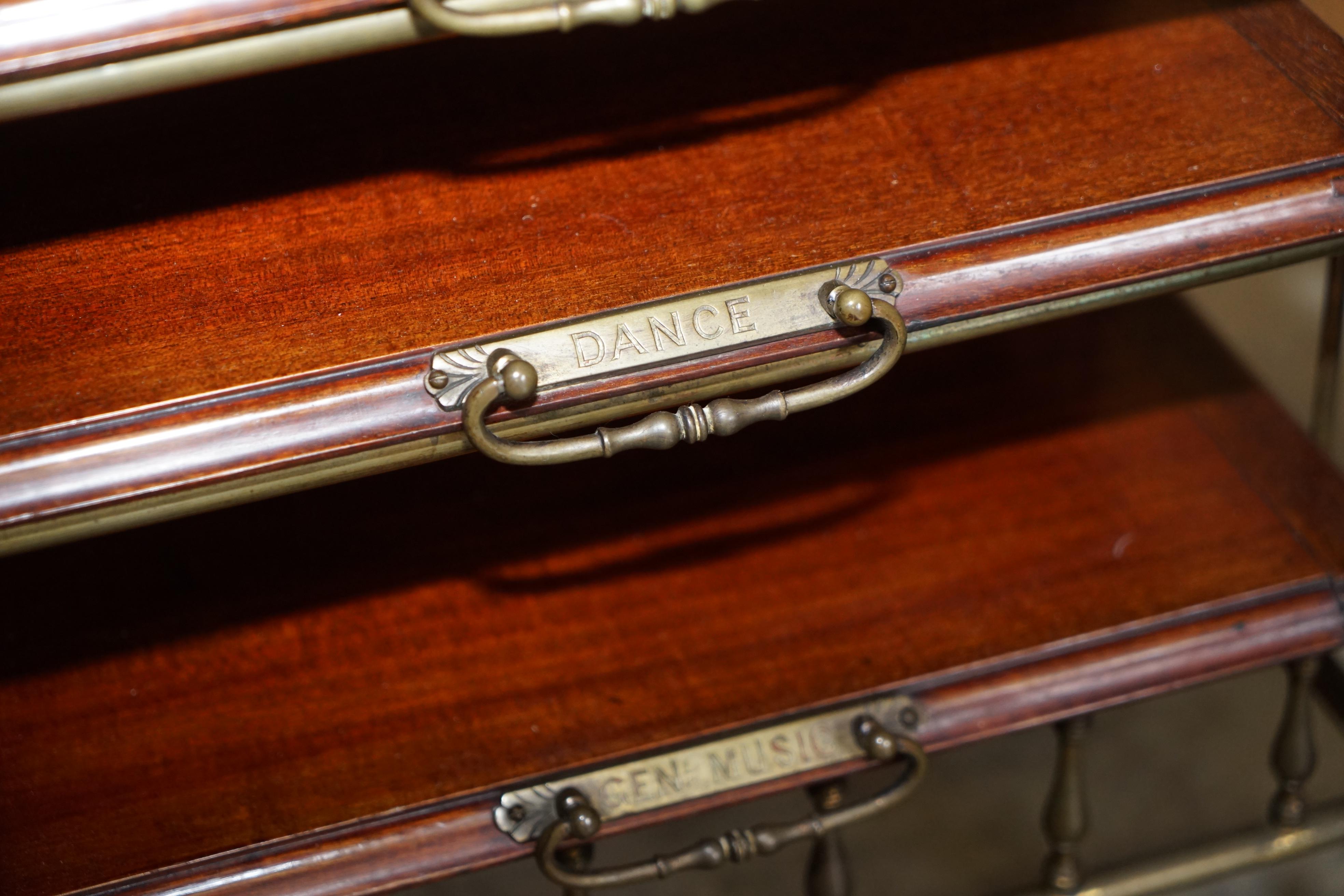 Regency circa 1810 Gilt Bronze and Hardwood Sheet Music Stand Chest of Drawers For Sale 5