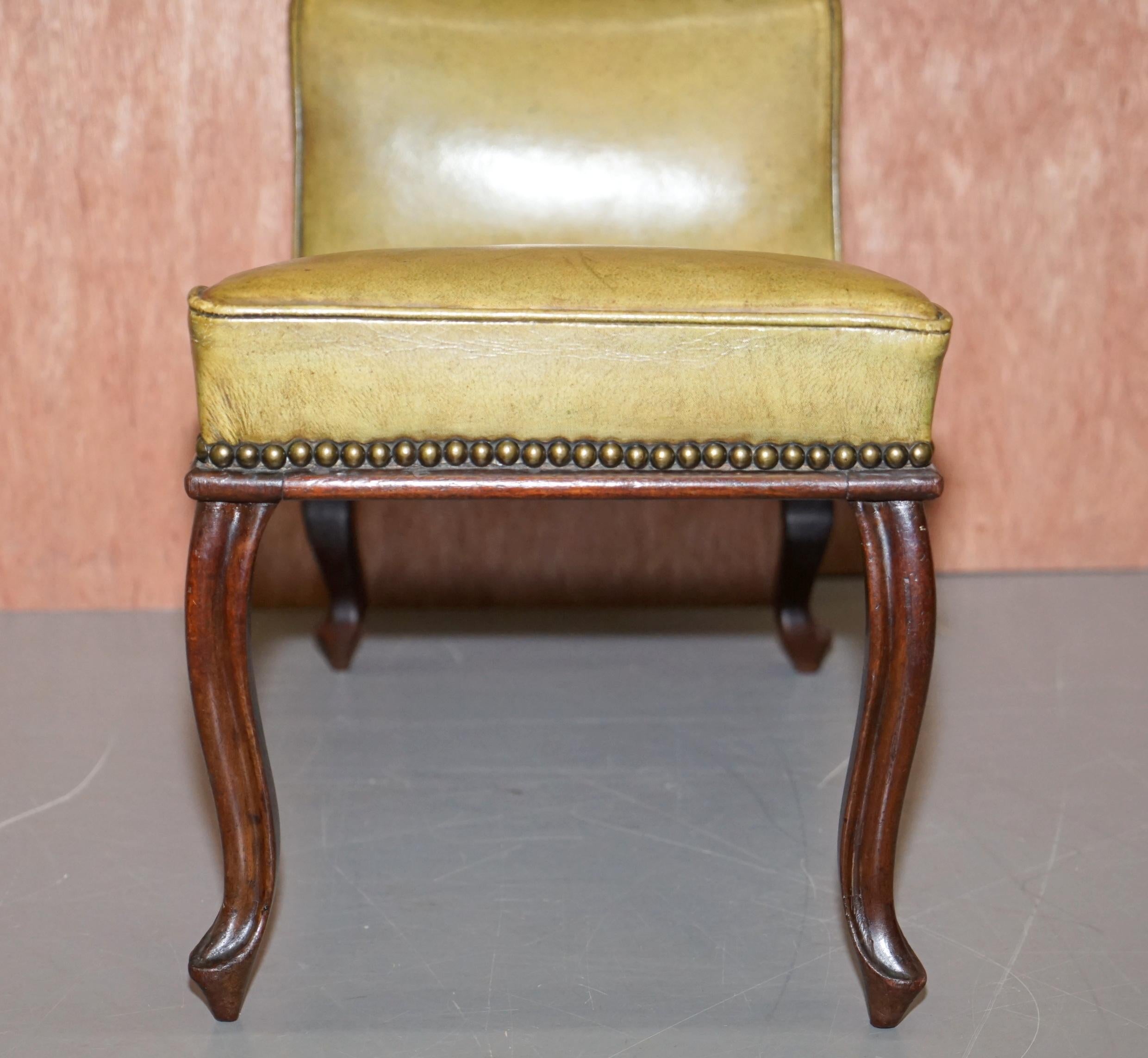 Regency circa 1815 Fluted Barrel Back Leather Wing Armchair and Matching Stool For Sale 9