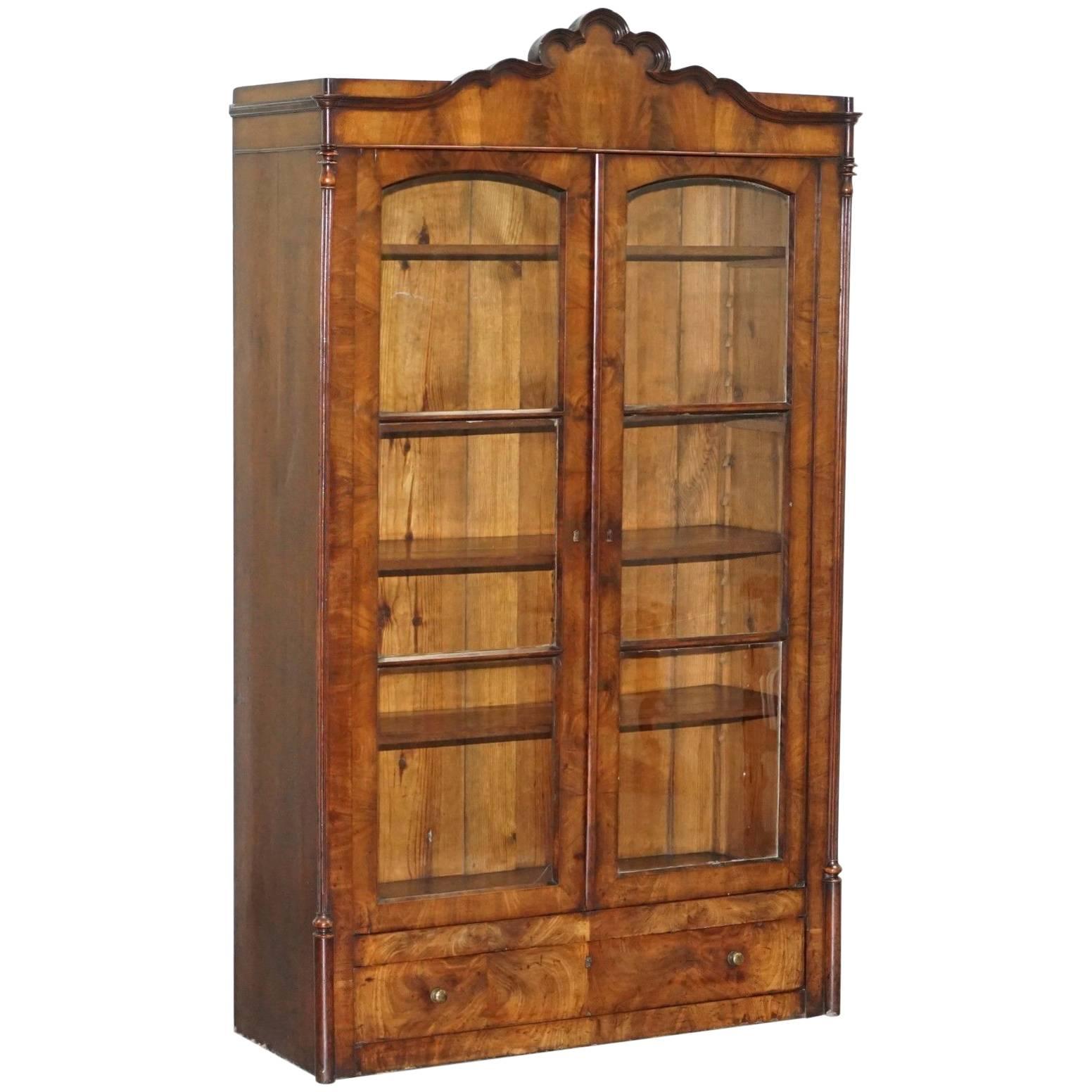Regency circa 1815 Mahogany Arched Top Bookcase Display Cabinet