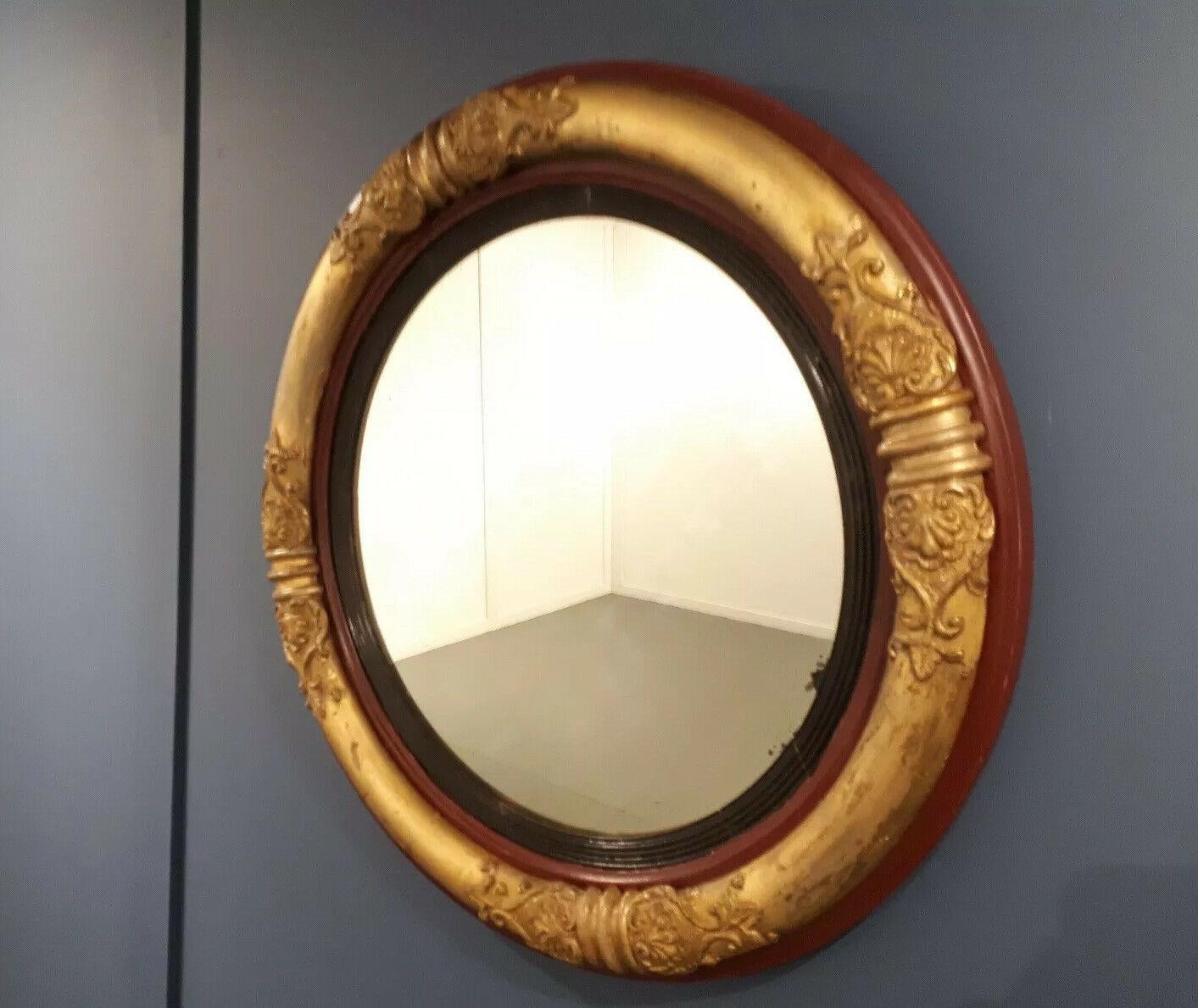 Regency Circular Wall Mirror with Ornate Gold Gilt Frame Antique In Distressed Condition For Sale In London, GB
