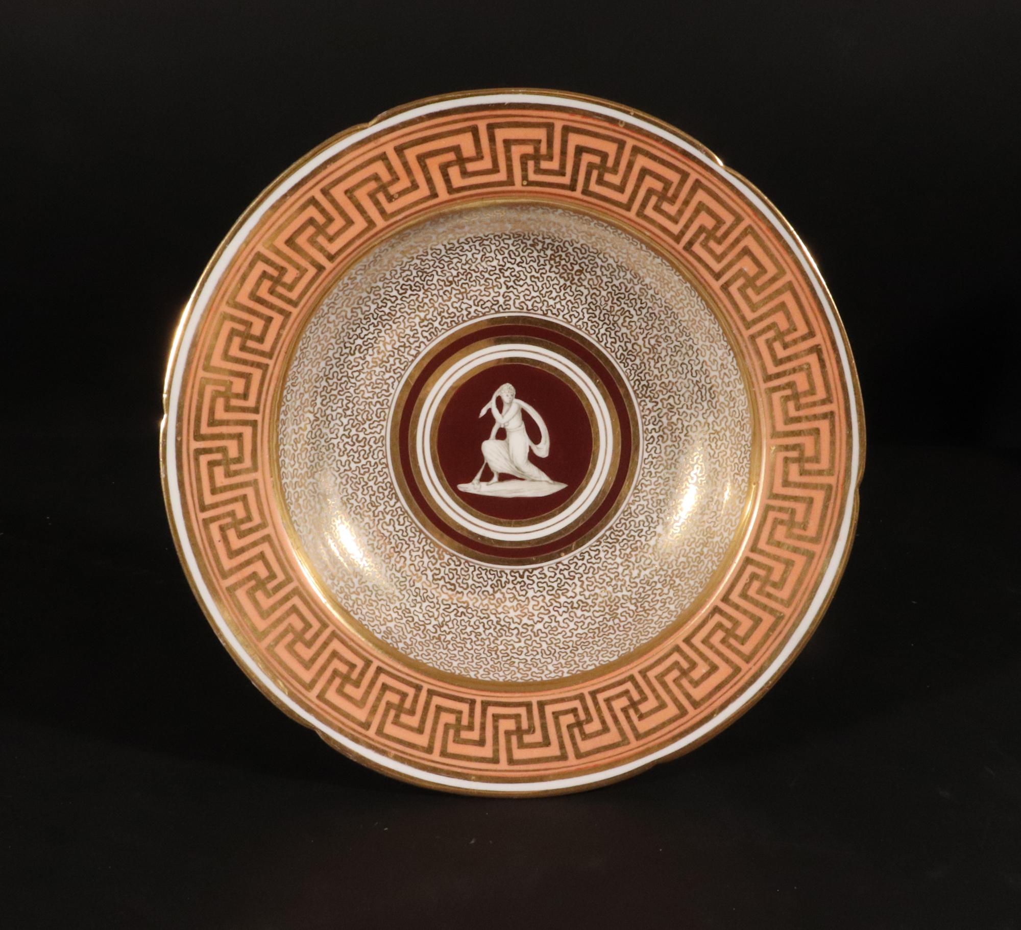 Set d'assiettes à soupe néo-classique en porcelaine de Coalport Classic en vente 3