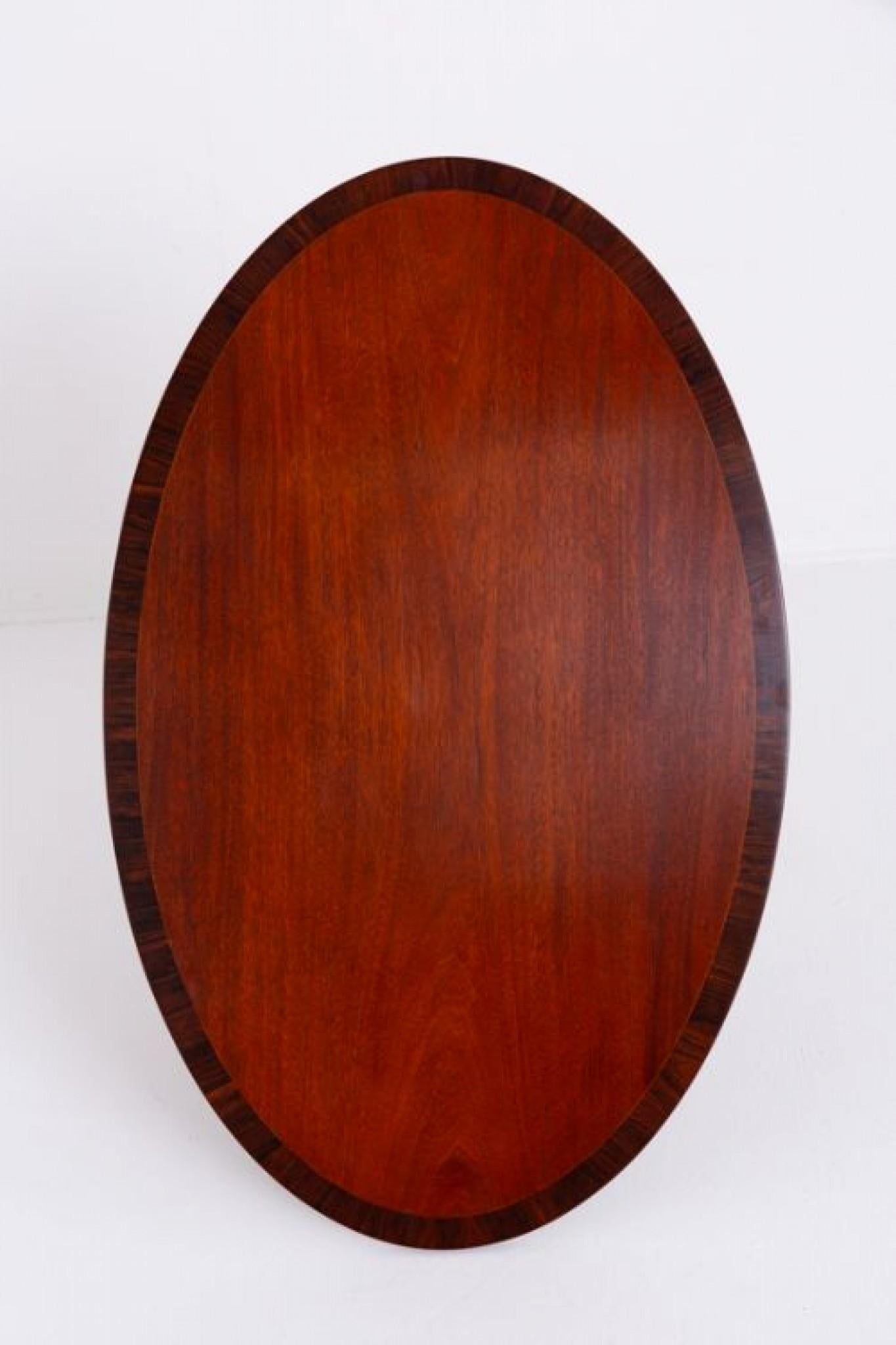 Début du 20ème siècle Table basse Regency Acajou Revive en vente
