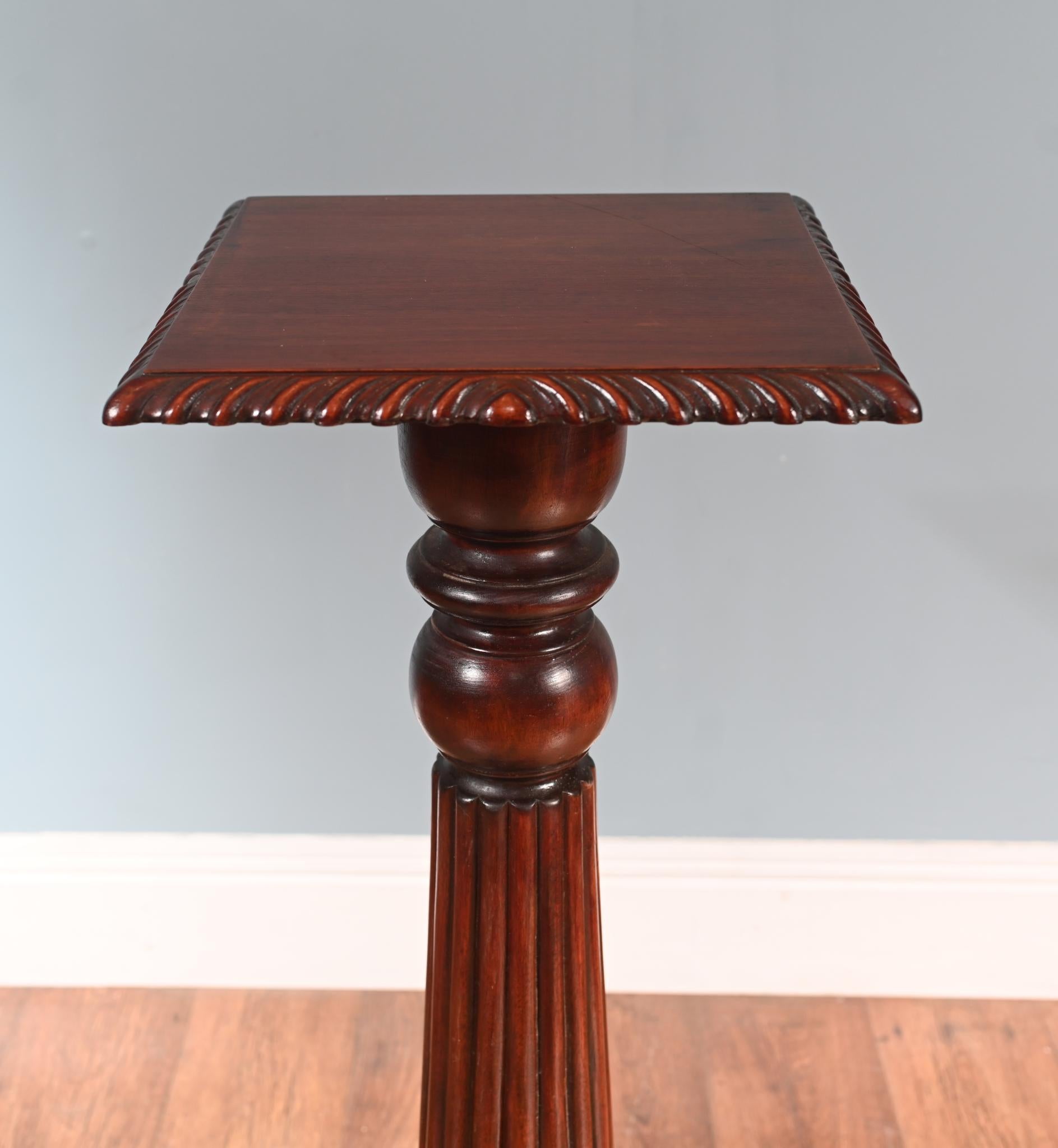 Regency Column Table - Mahogany Pedestal Stand en vente 3