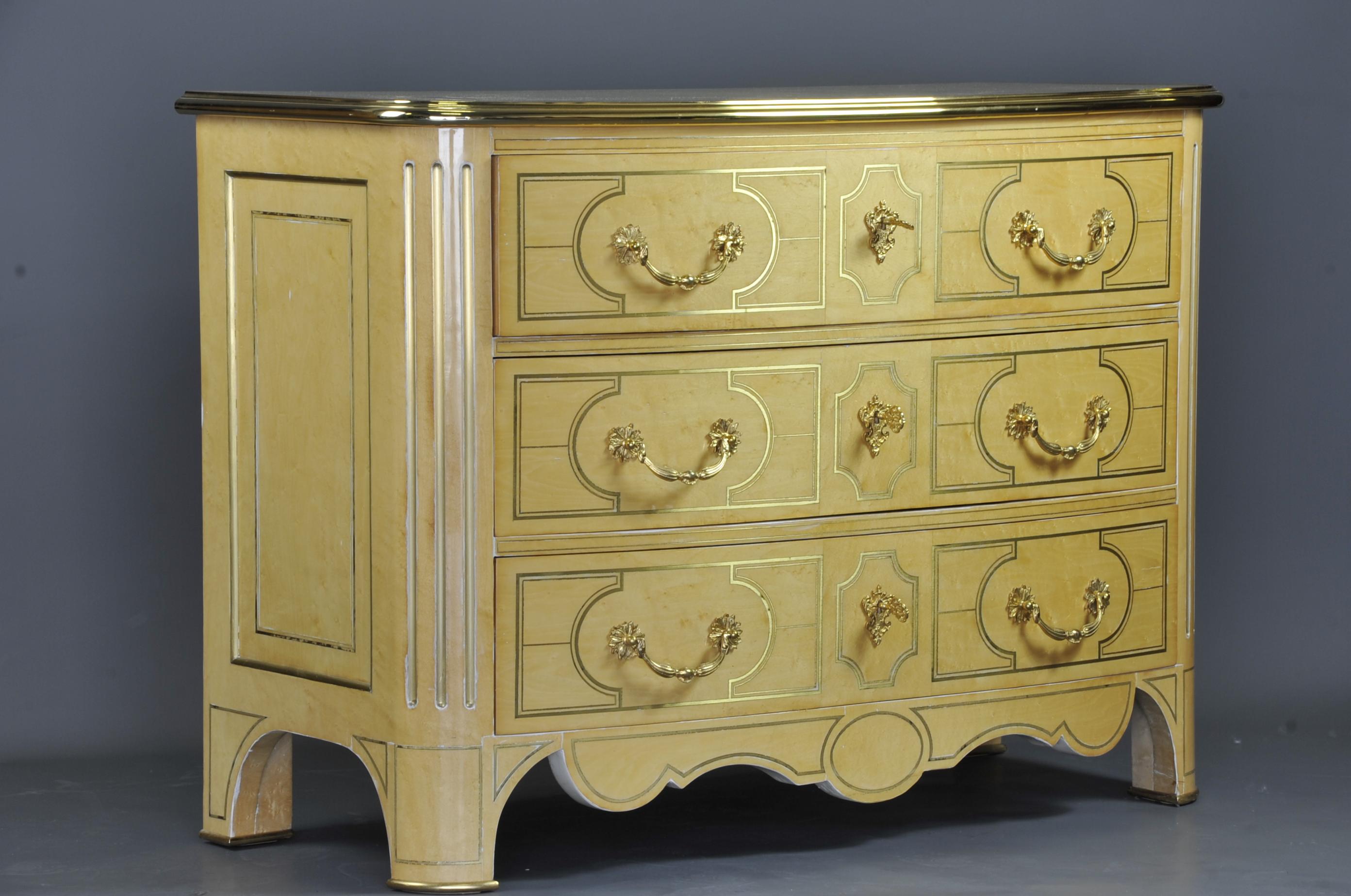 Commode Regency en bois laqué de la Maison Roméo à Paris en vente 6