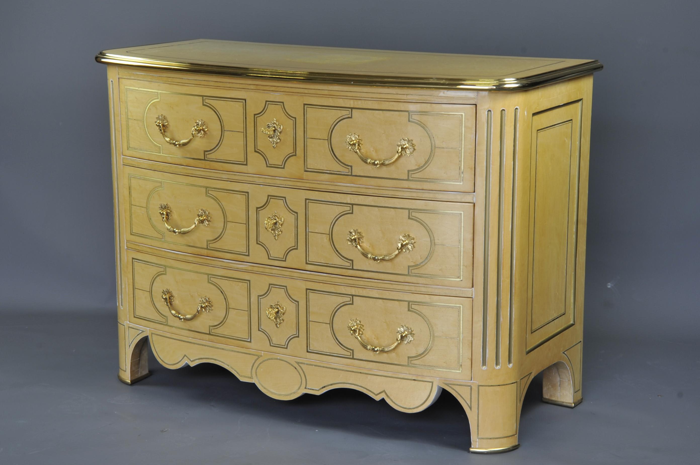 French Regency Commode in Lacquered Wood from the Maison Roméo in Paris For Sale