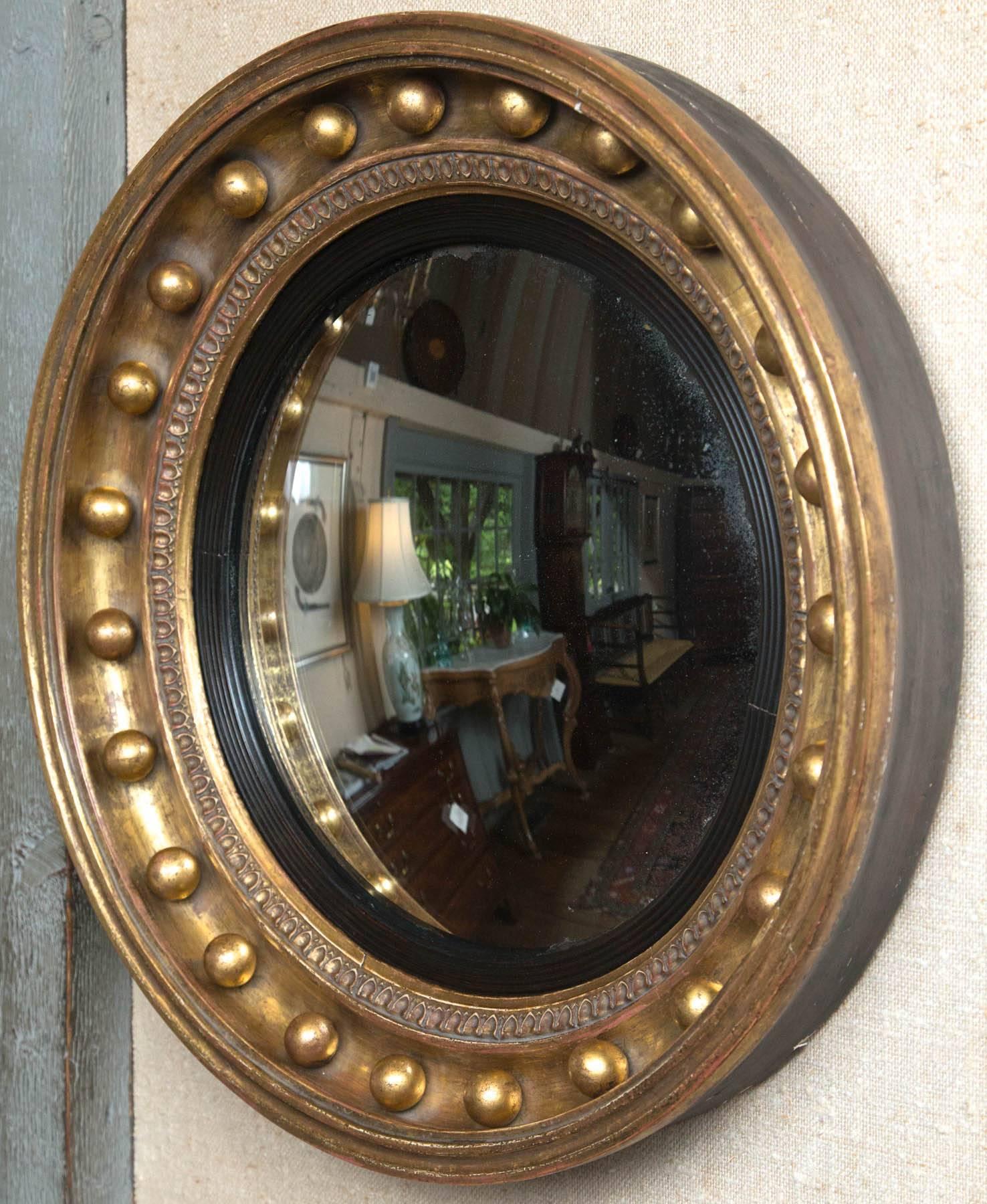 Regency Convex Giltwood Mirror In Excellent Condition In Woodbury, CT