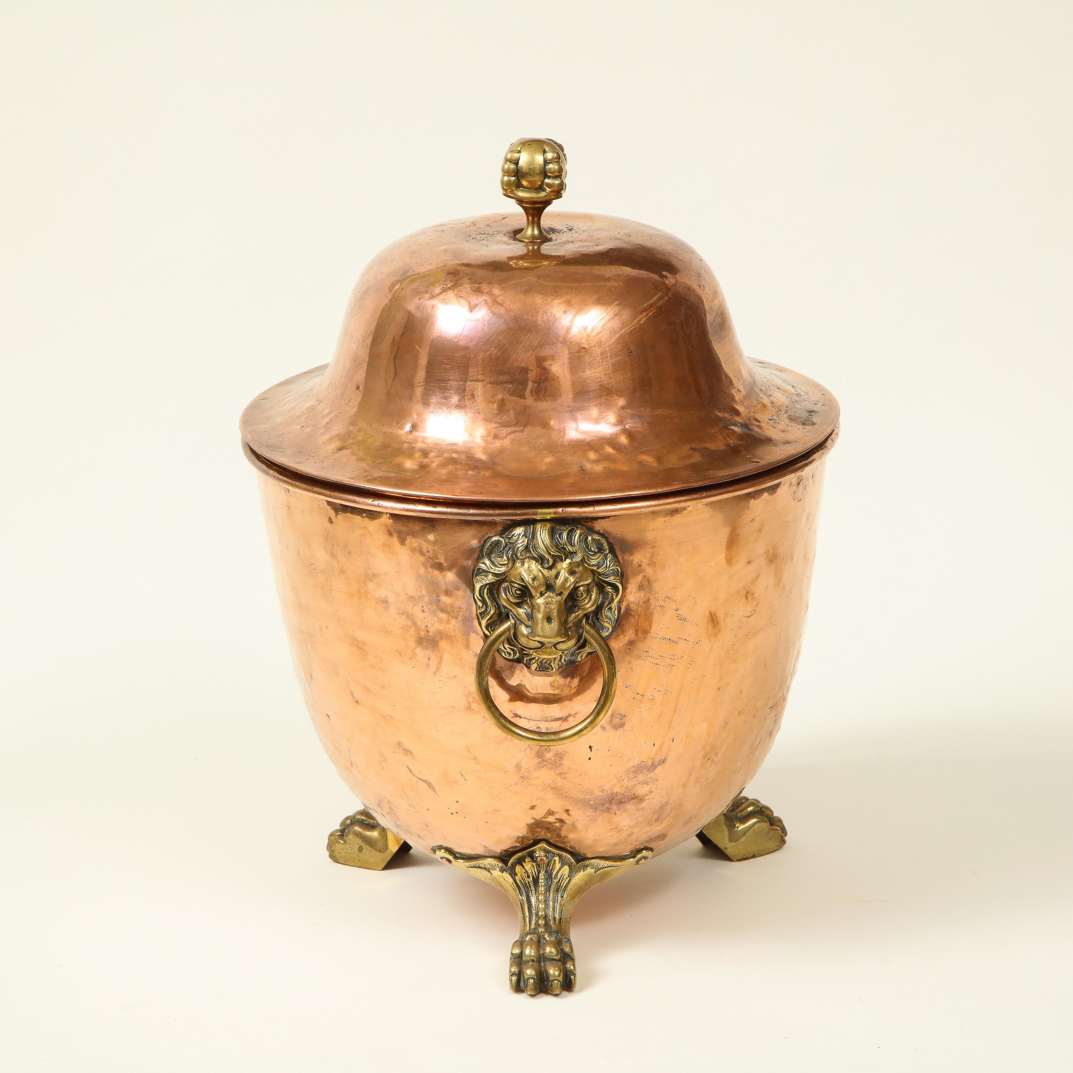 Regency Copper and Brass Urn-Form Coal Hod In Good Condition For Sale In New York, NY