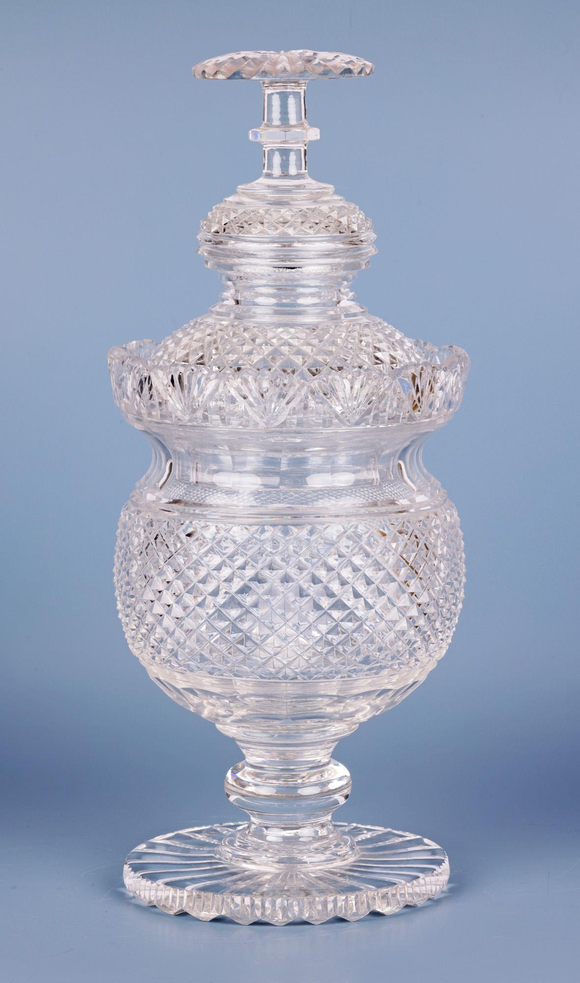 Regency Cut Glass Lidded Pedestal Jar In Good Condition For Sale In Bishop's Stortford, Hertfordshire