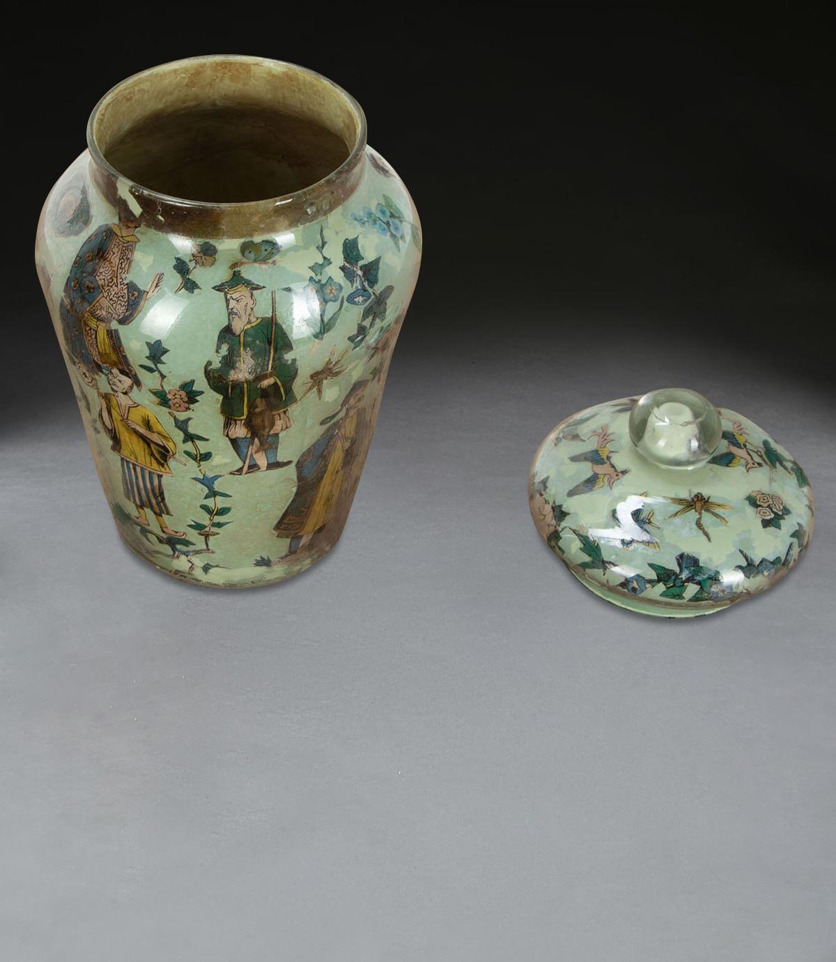 Decalcomania-Vase im Regency-Stil (Glas) im Angebot