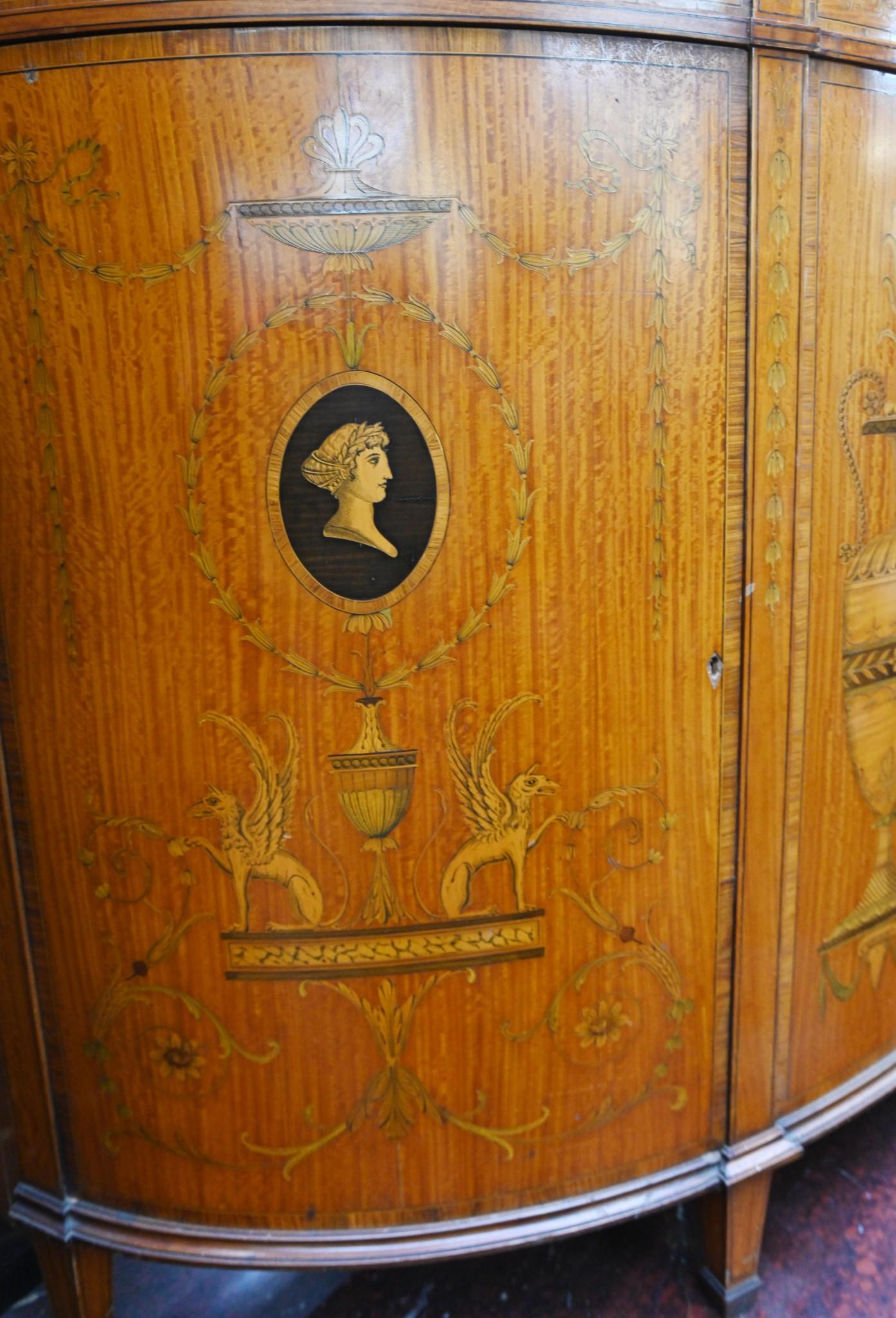 Cabinet Demi Lune Regency Classic Adams Satinwood en vente 7