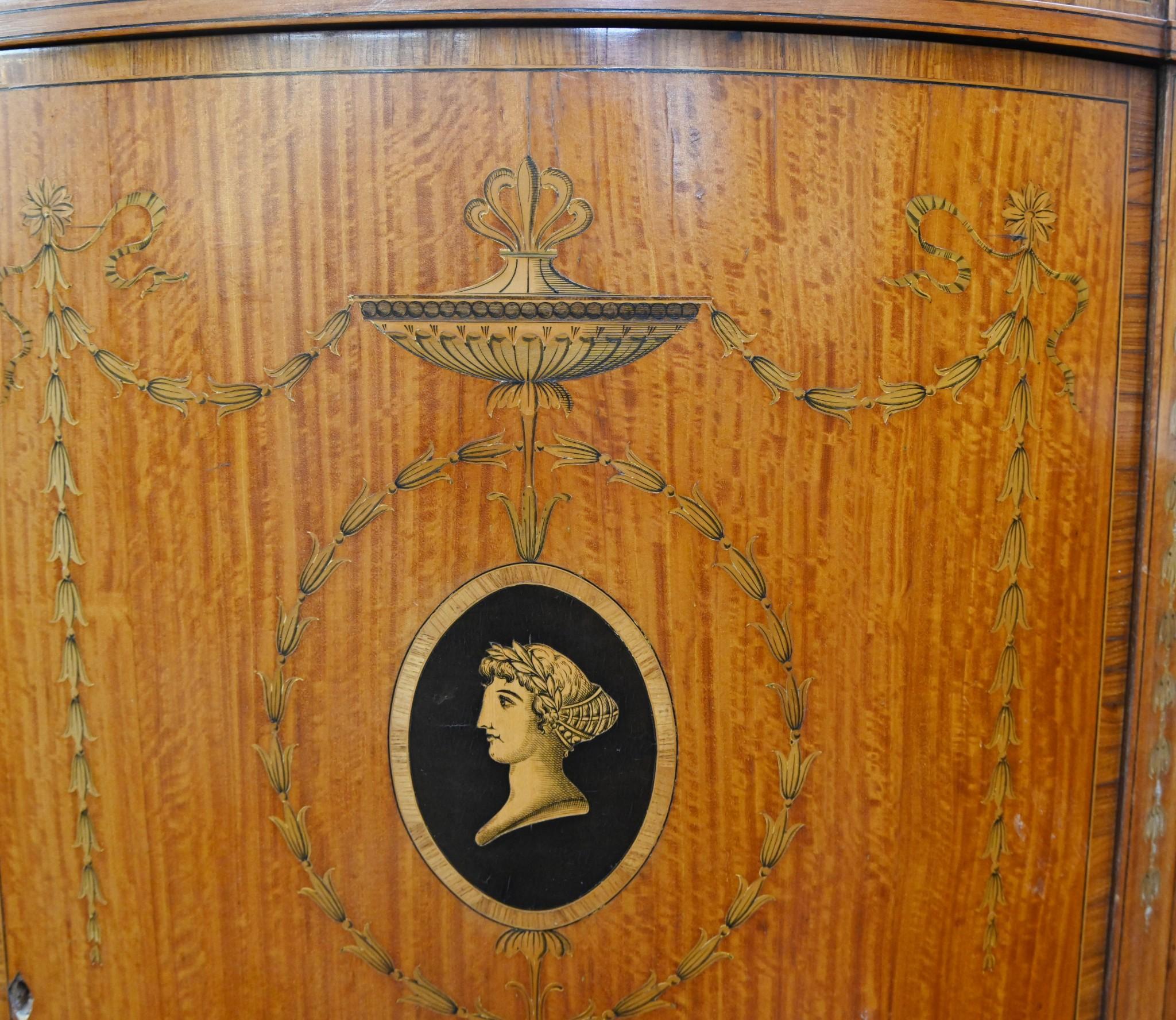 Cabinet Demi Lune Regency Classic Adams Satinwood en vente 9