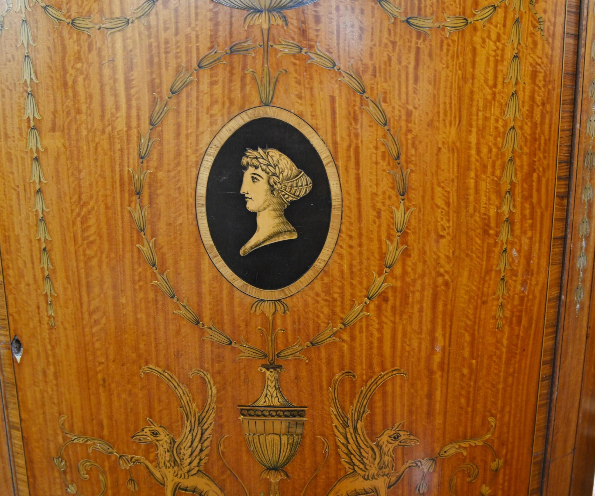Cabinet Demi Lune Regency Classic Adams Satinwood en vente 10