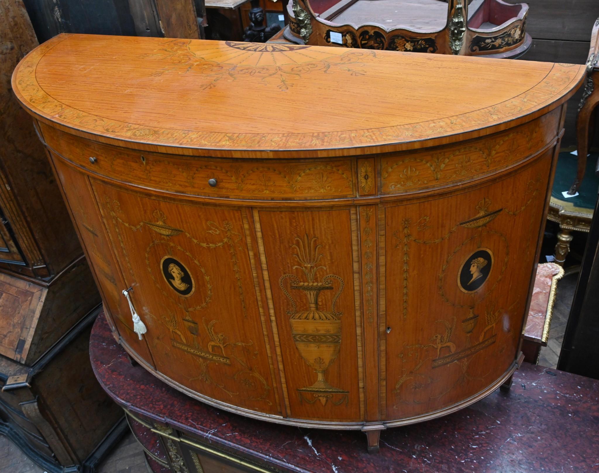 Cabinet Demi Lune Regency Classic Adams Satinwood en vente 13