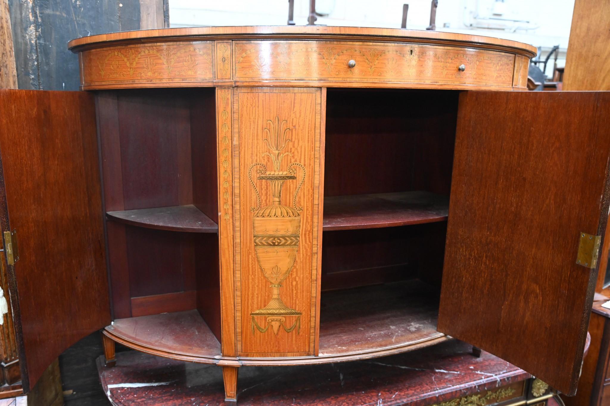 Cabinet Demi Lune Regency Classic Adams Satinwood en vente 2