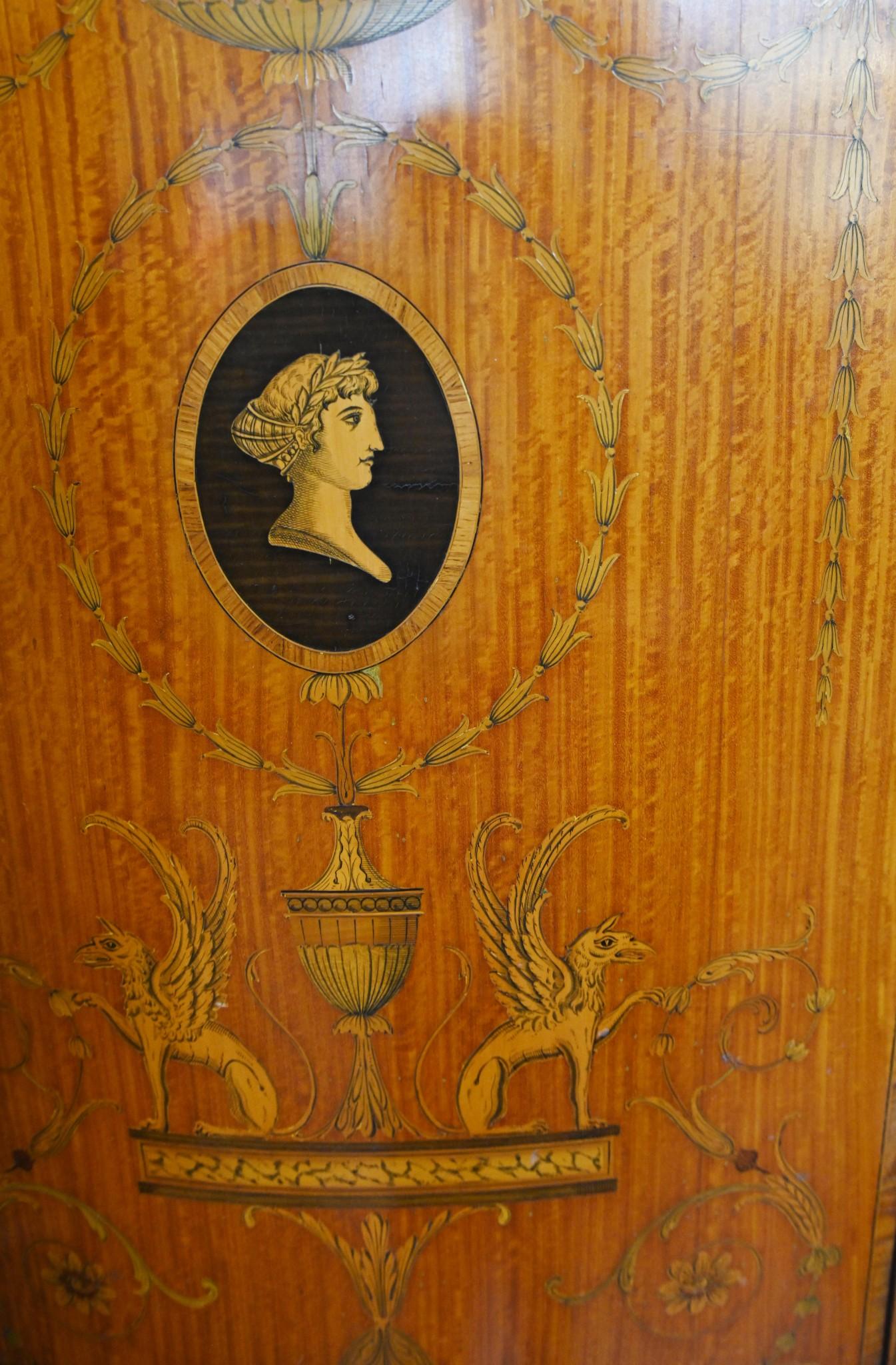 Cabinet Demi Lune Regency Classic Adams Satinwood en vente 4
