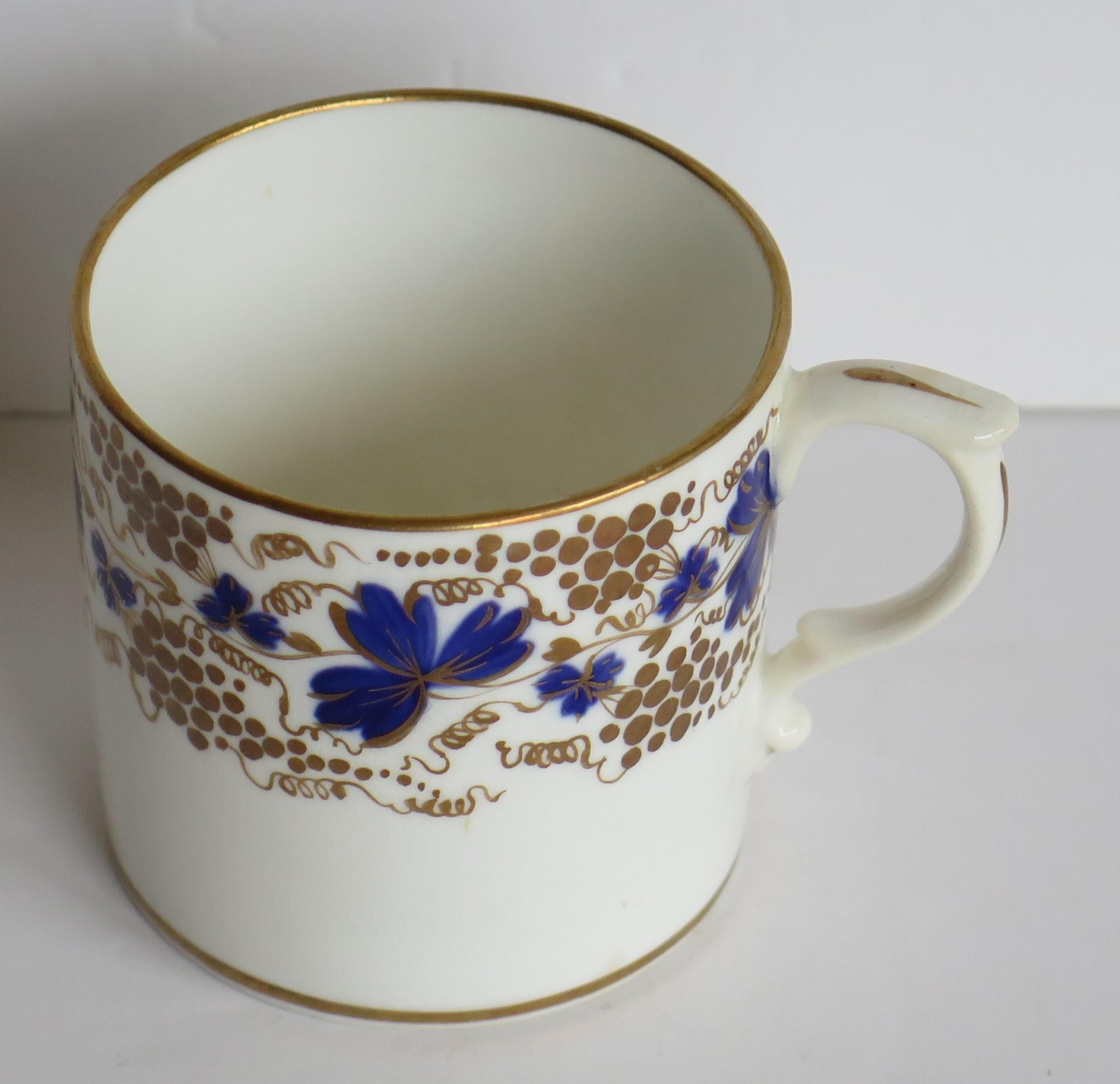 Regency Derby Porcelain Coffee Can hand painted in Trailing Vine Patn, Ca 1825 For Sale 5
