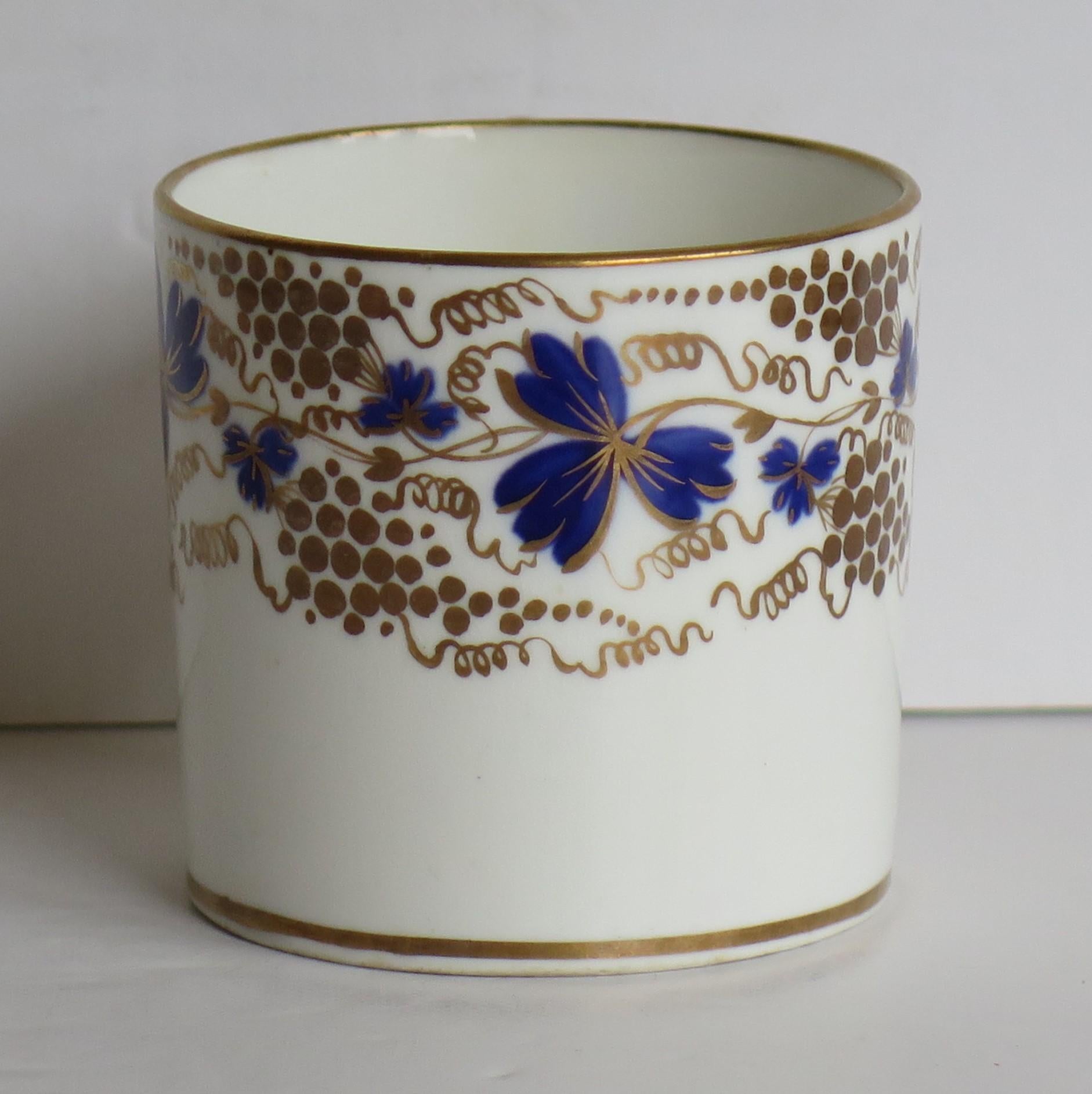 Regency Derby Porcelain Coffee Can hand painted in Trailing Vine Patn, Ca 1825 For Sale 2