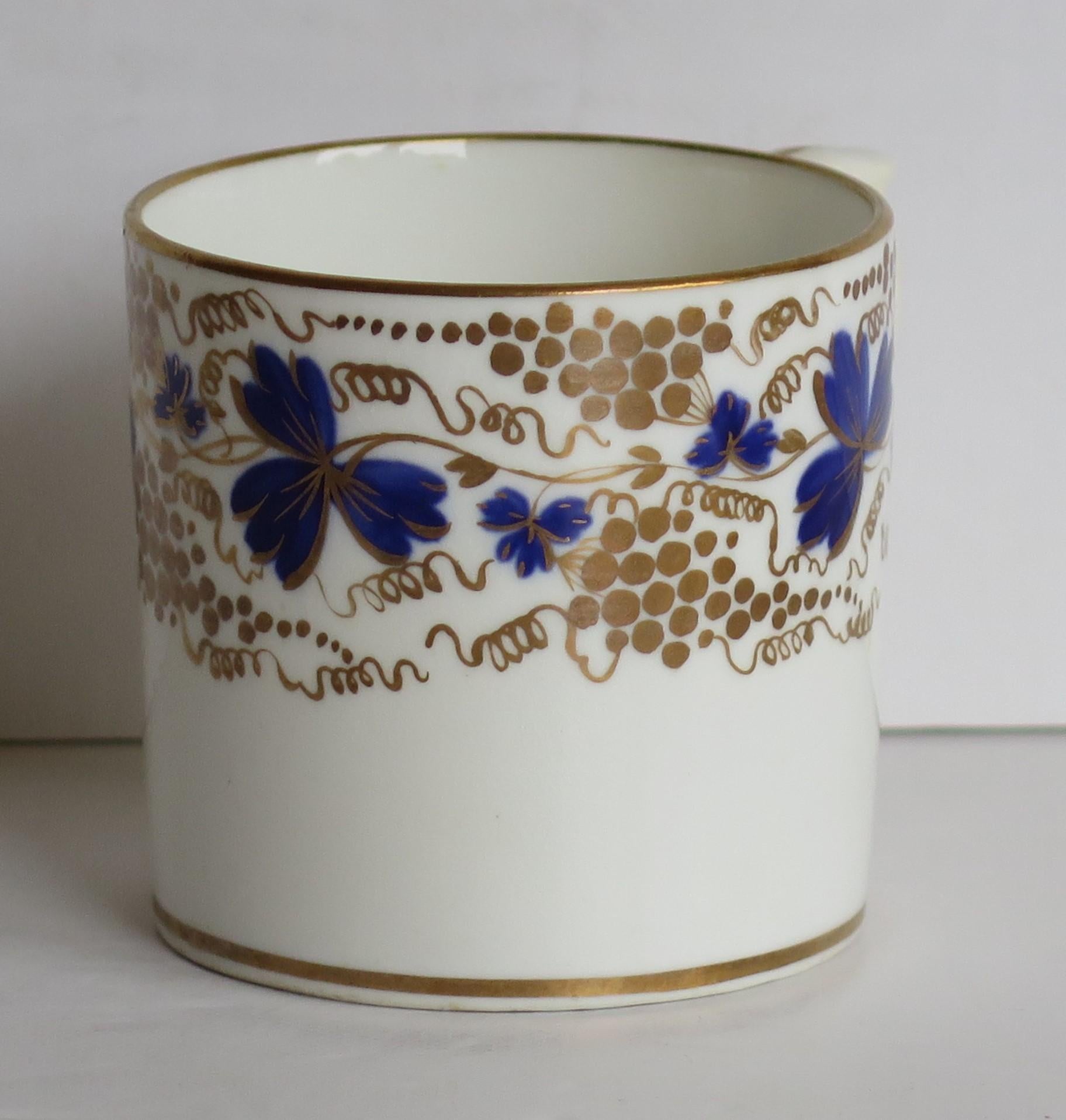Regency Derby Porcelain Coffee Can hand painted in Trailing Vine Patn, Ca 1825 For Sale 3