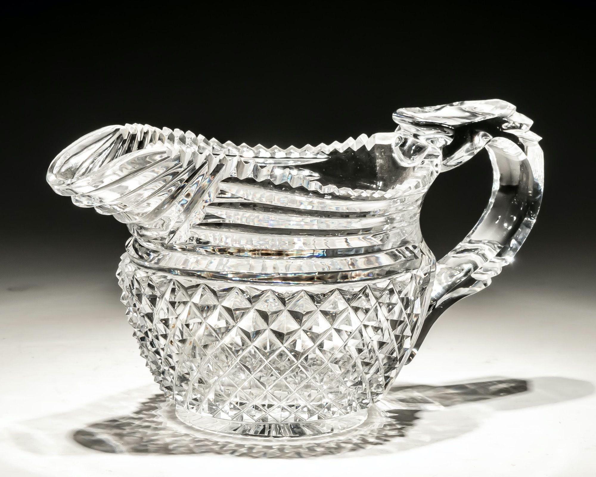 Jarra de crema con diamantes y corte escalonado Regency principios del siglo XIX en venta